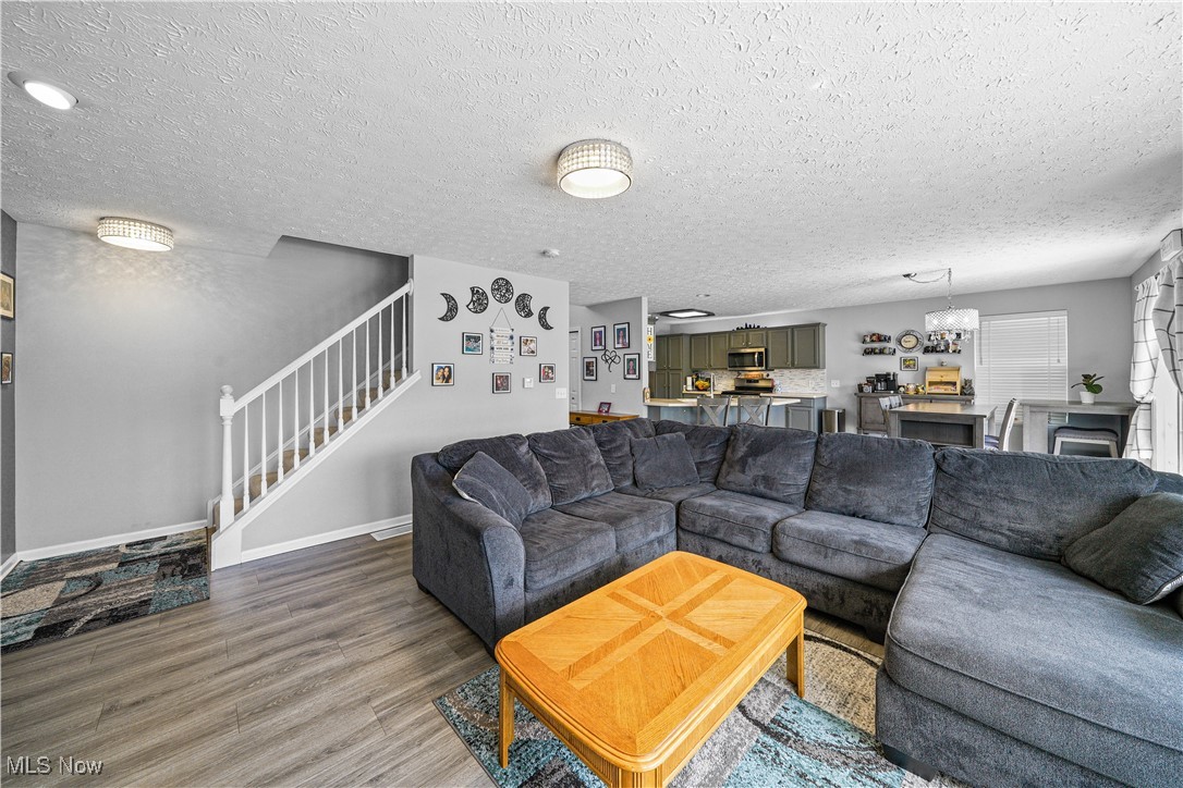 964 Chadwick Lane