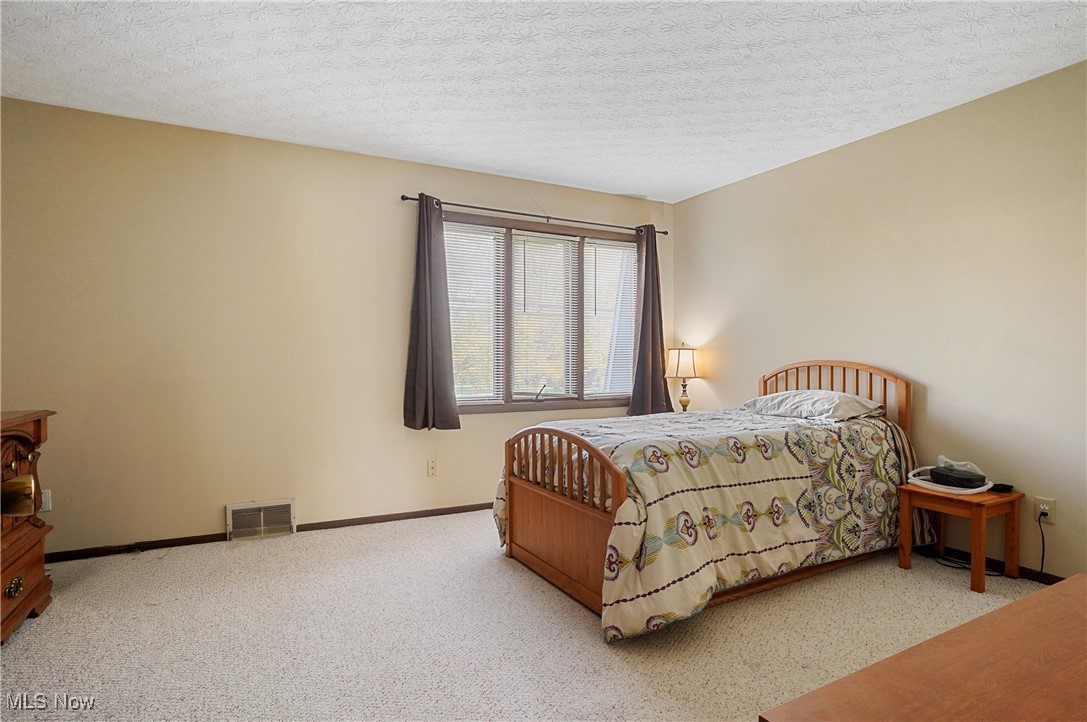 170 Bryn Mawr Street J