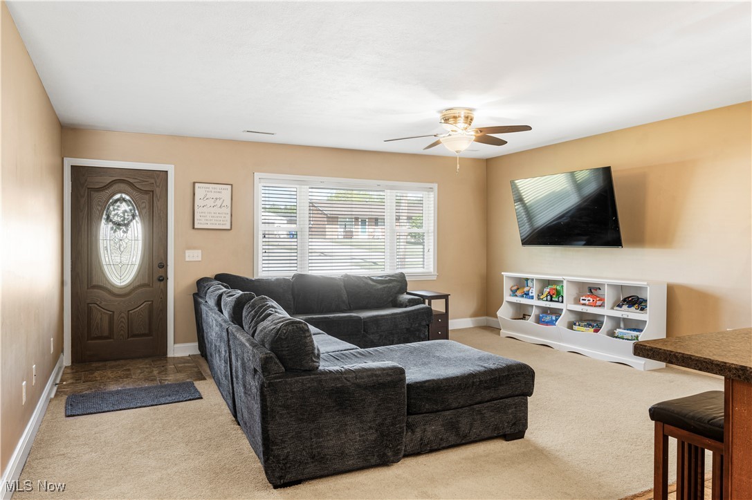 10284 Wellington Road