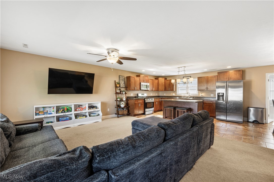 10284 Wellington Road