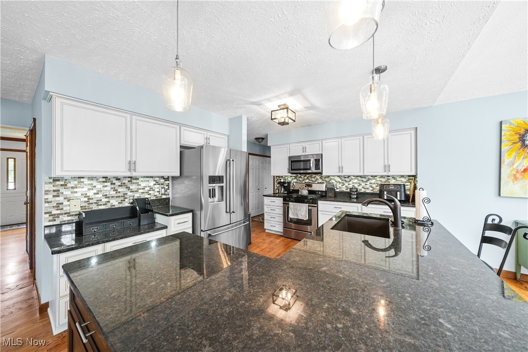 350 Aspen Court