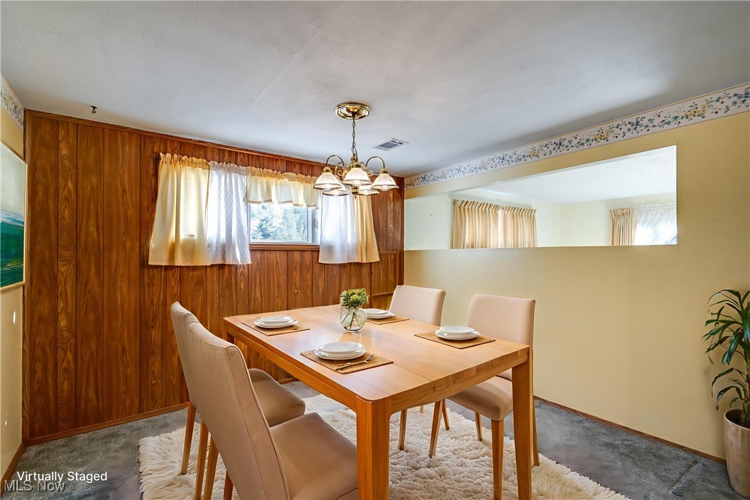 9244 Lakeside Drive