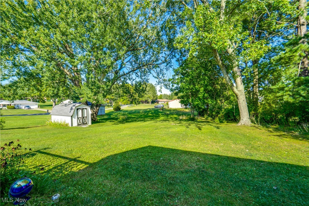 9244 Lakeside Drive
