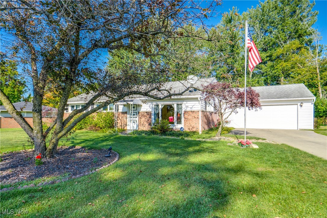 9244 Lakeside Drive