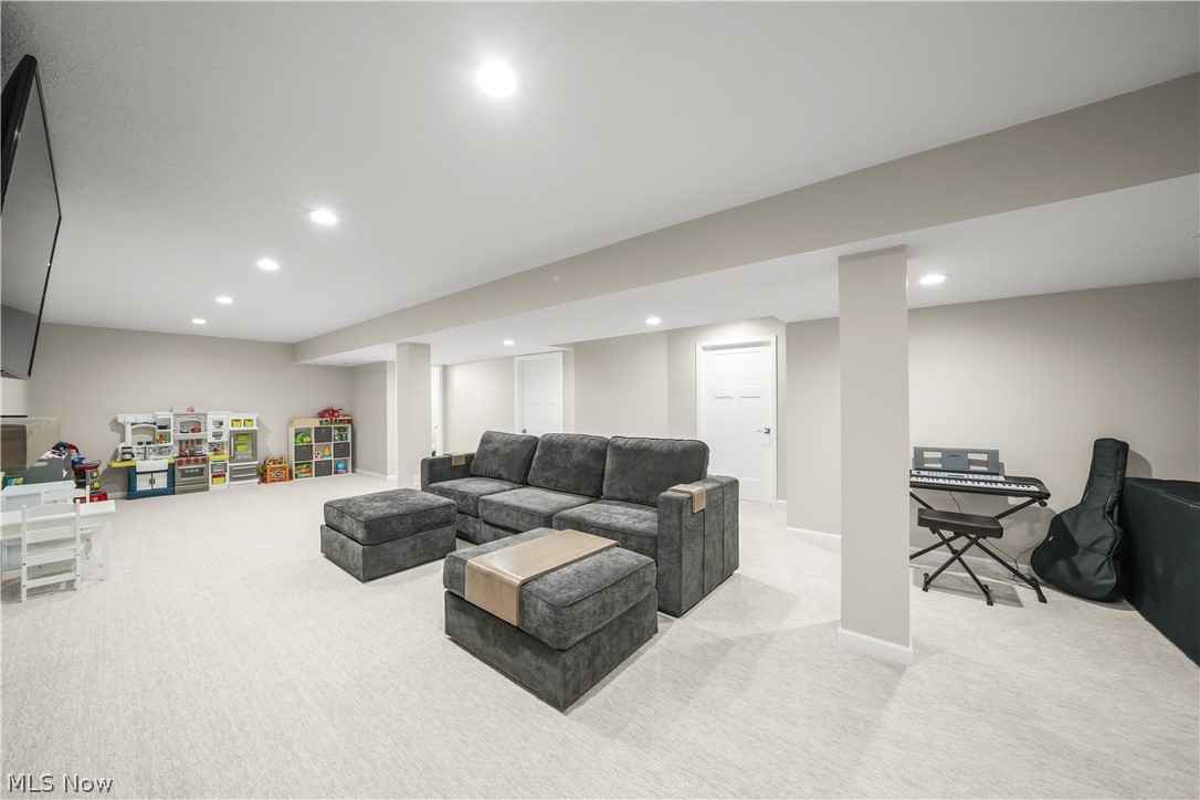 8513 Raya Lane