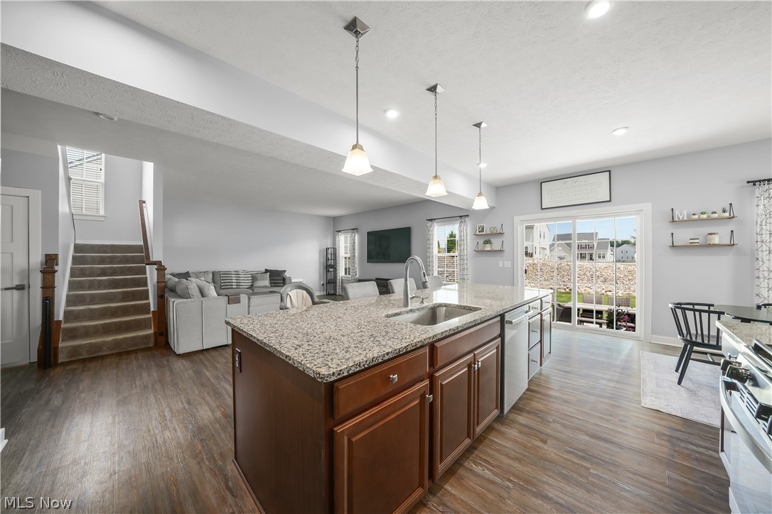 8513 Raya Lane