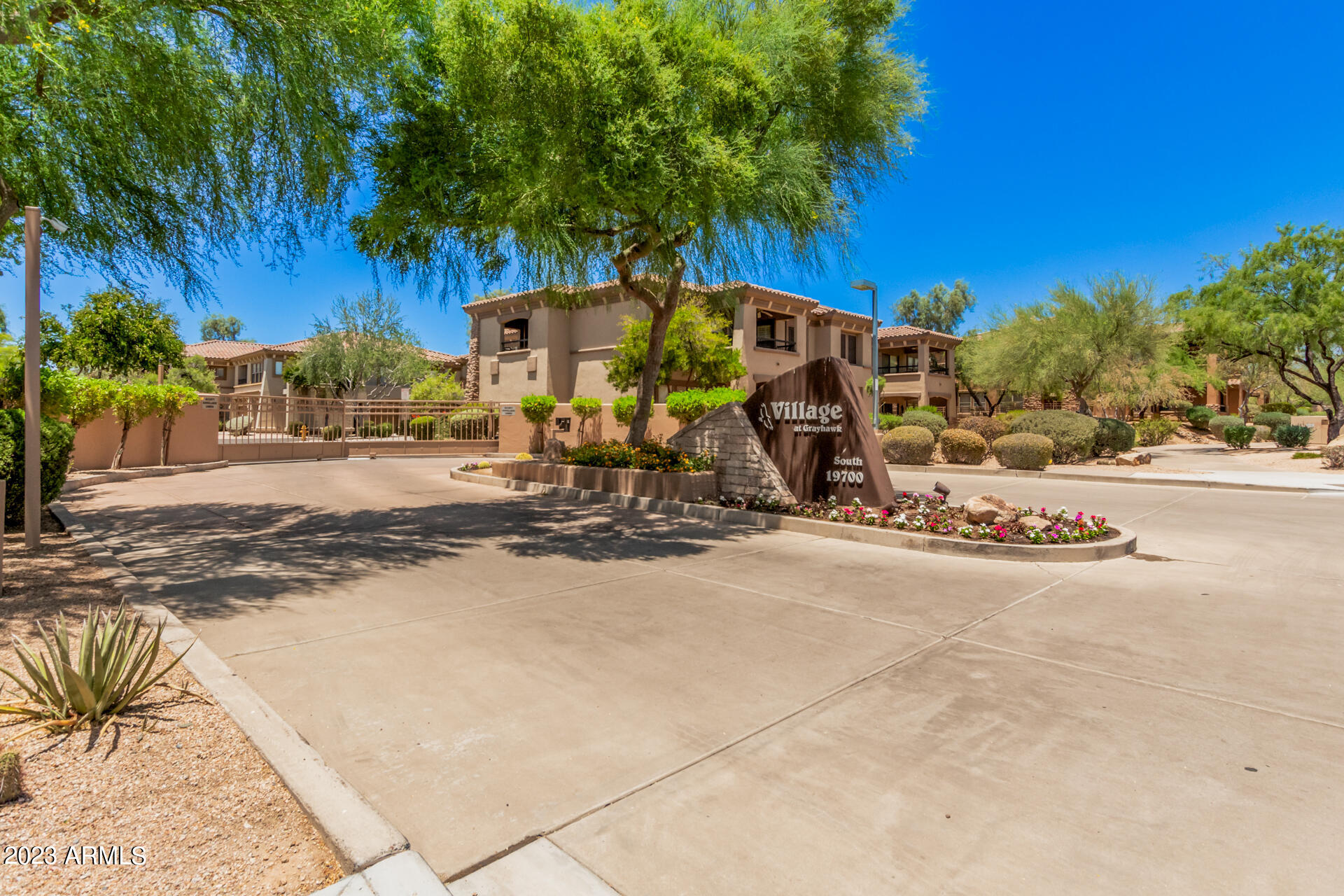 19700 N 76TH Street, 2122