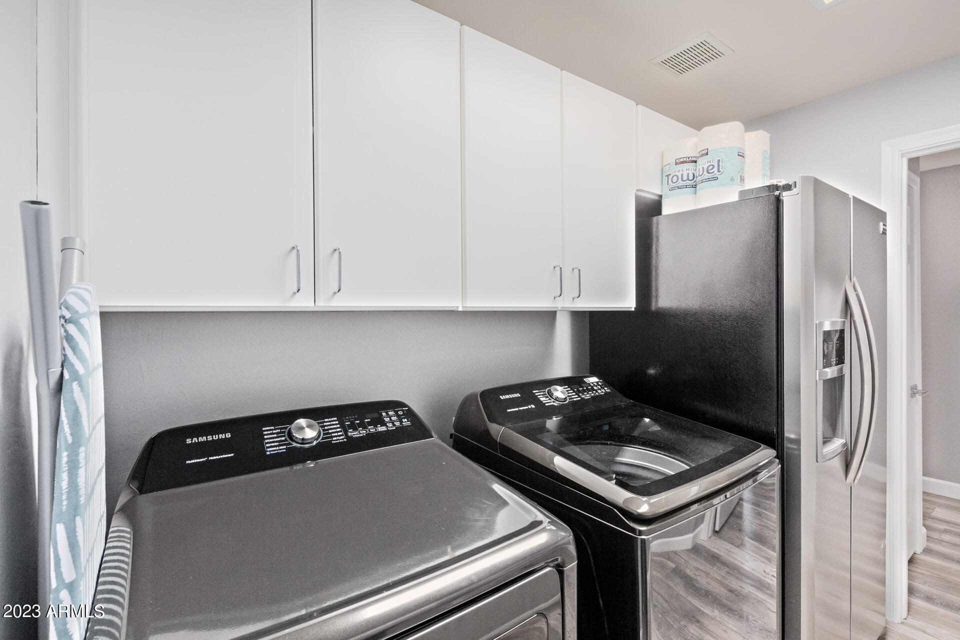 19700 N 76TH Street, 2122