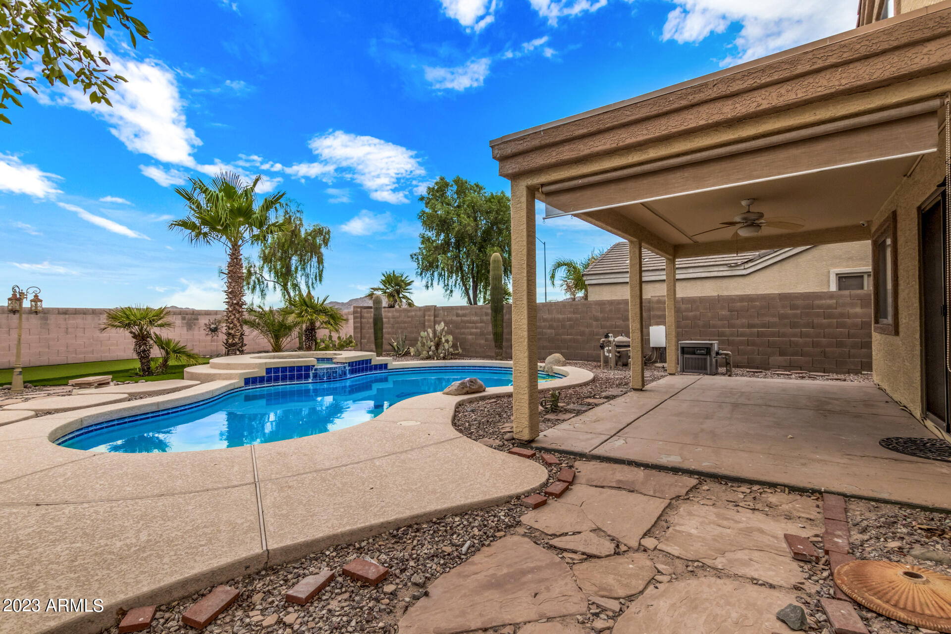 574 E DRAGON SPRINGS Drive