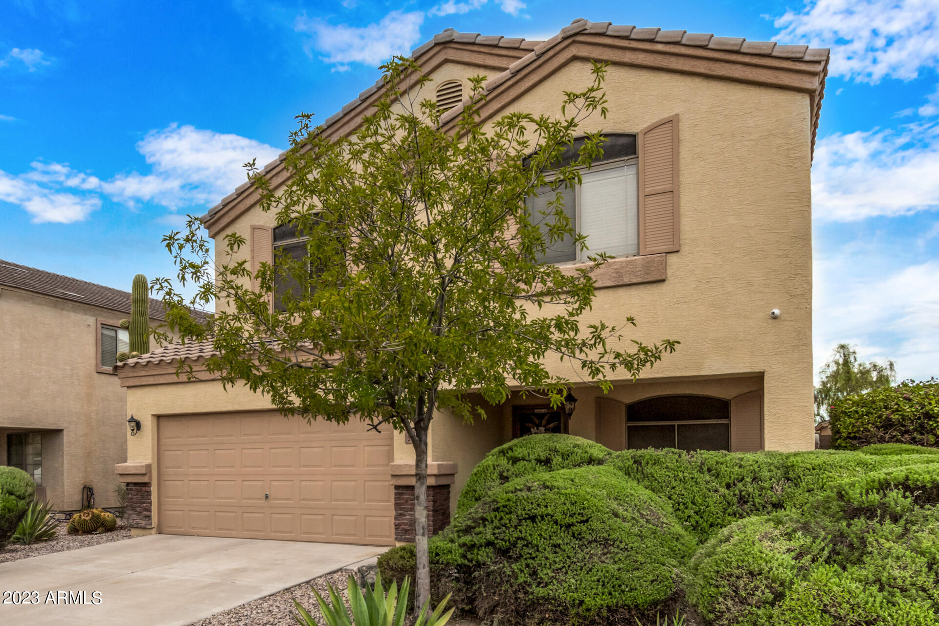 574 E DRAGON SPRINGS Drive