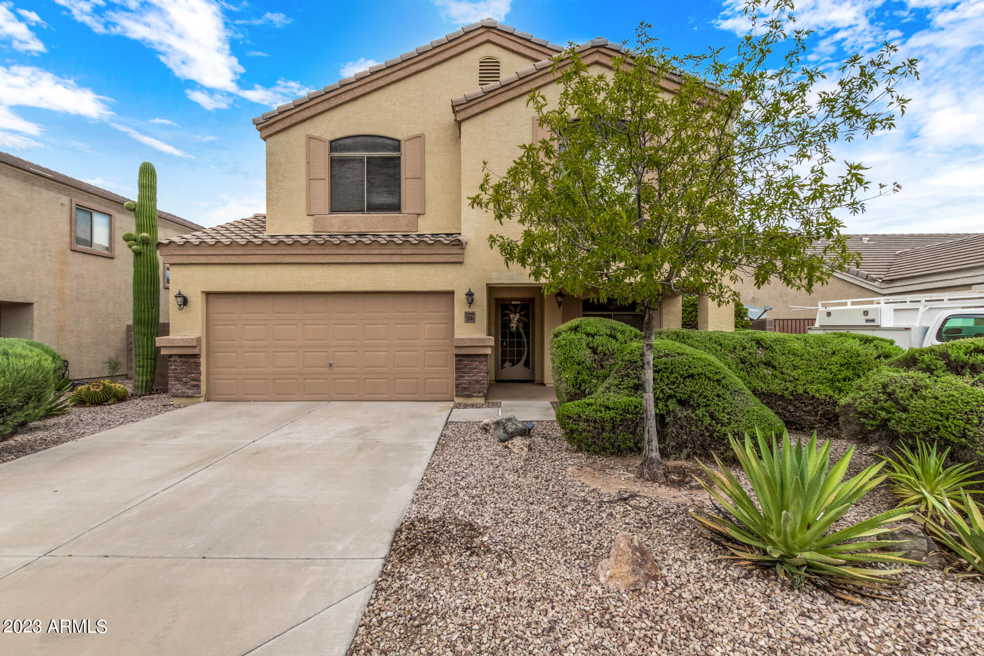 574 E DRAGON SPRINGS Drive