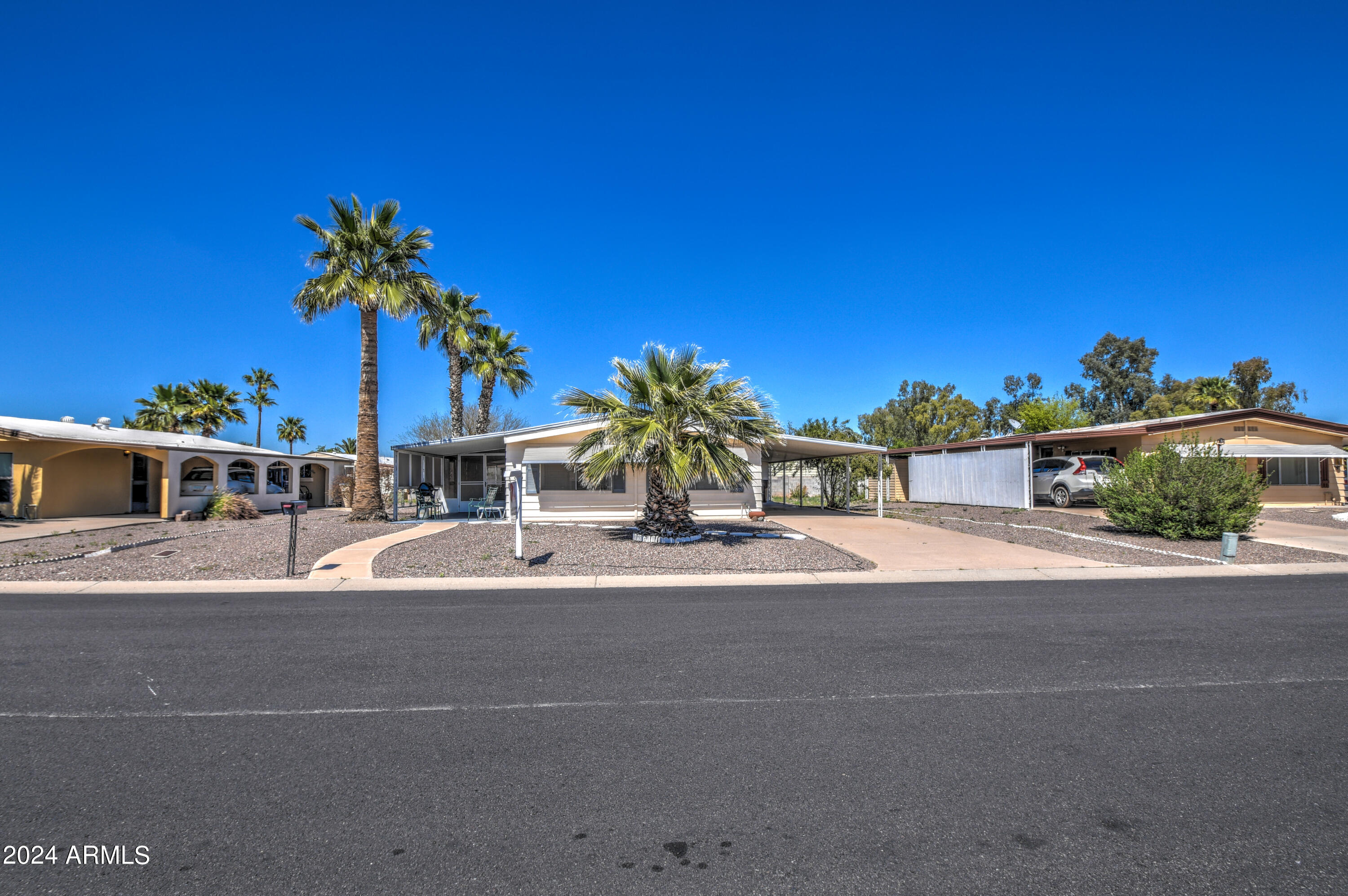 9121 E SUN LAKES Boulevard