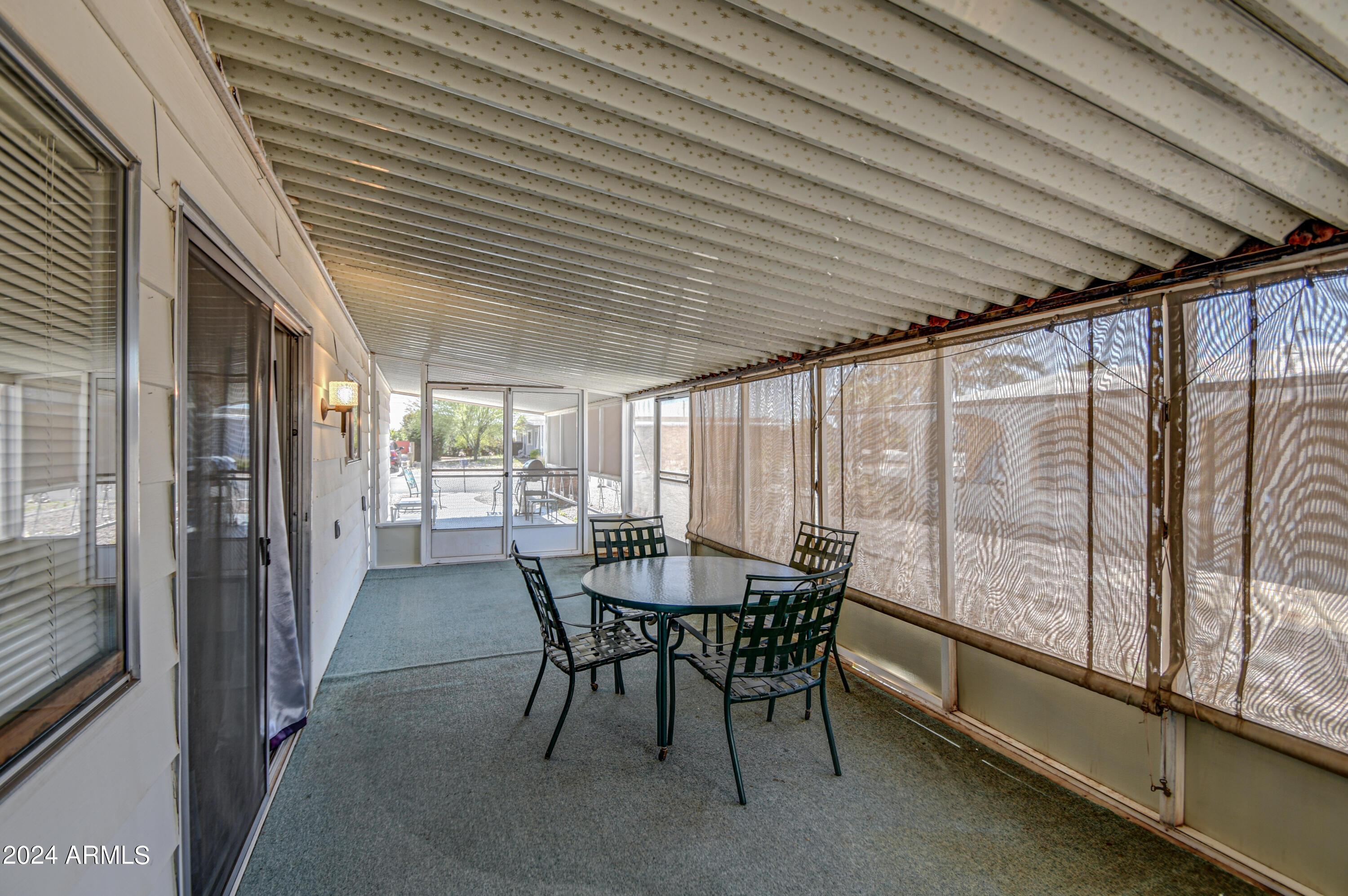 9121 E SUN LAKES Boulevard