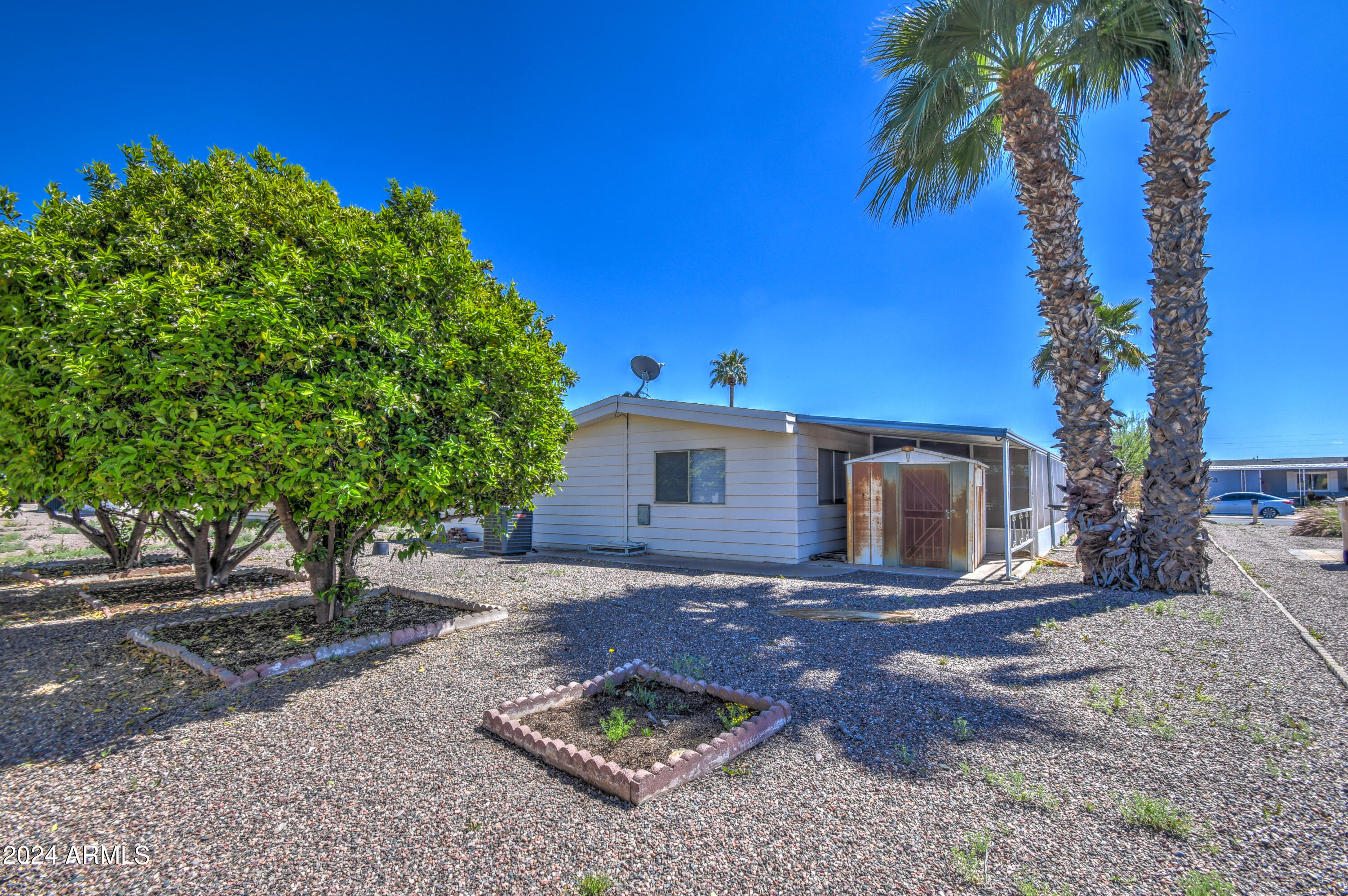 9121 E SUN LAKES Boulevard