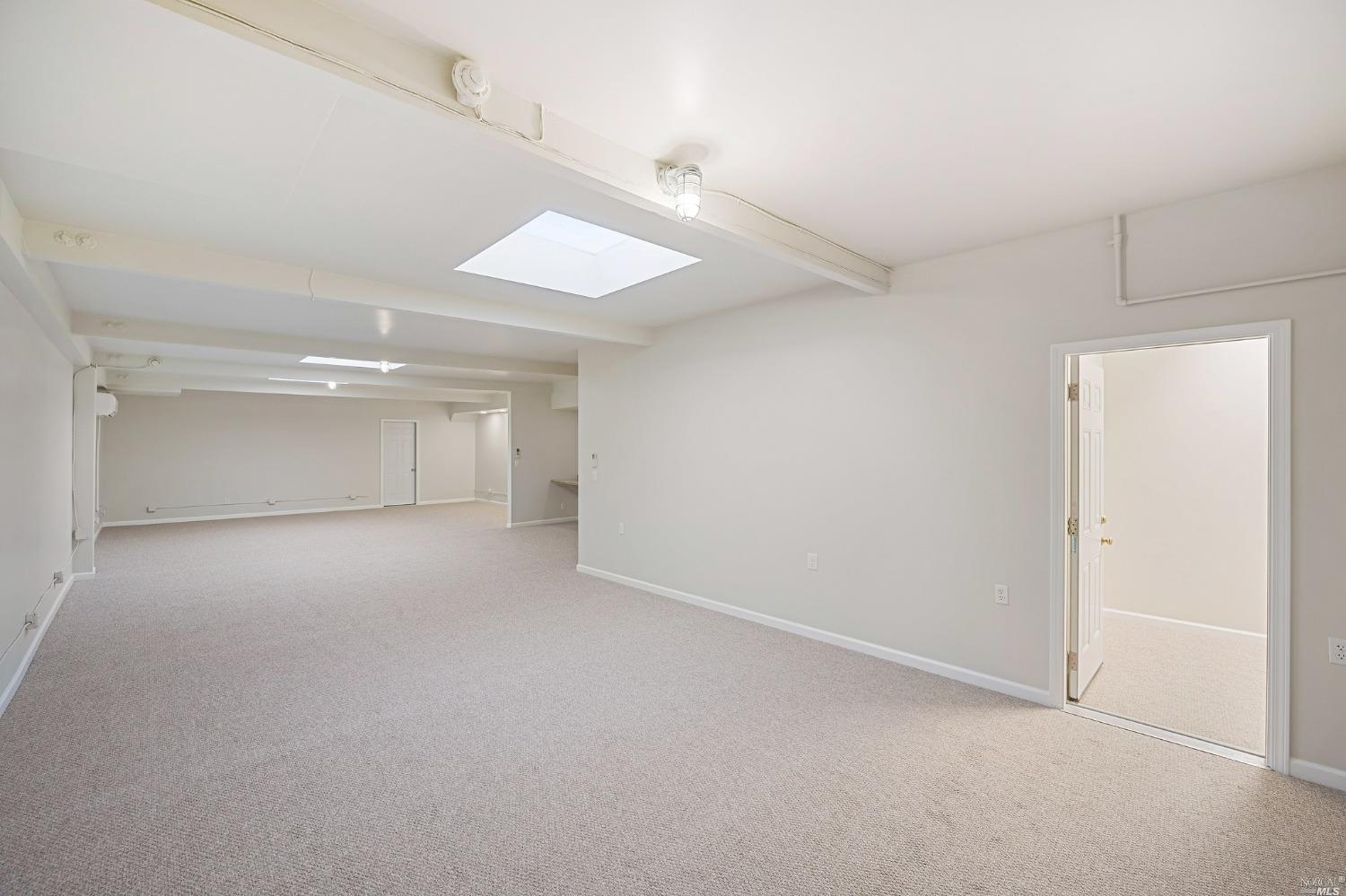 1525 E Francisco Boulevard Unit: 3