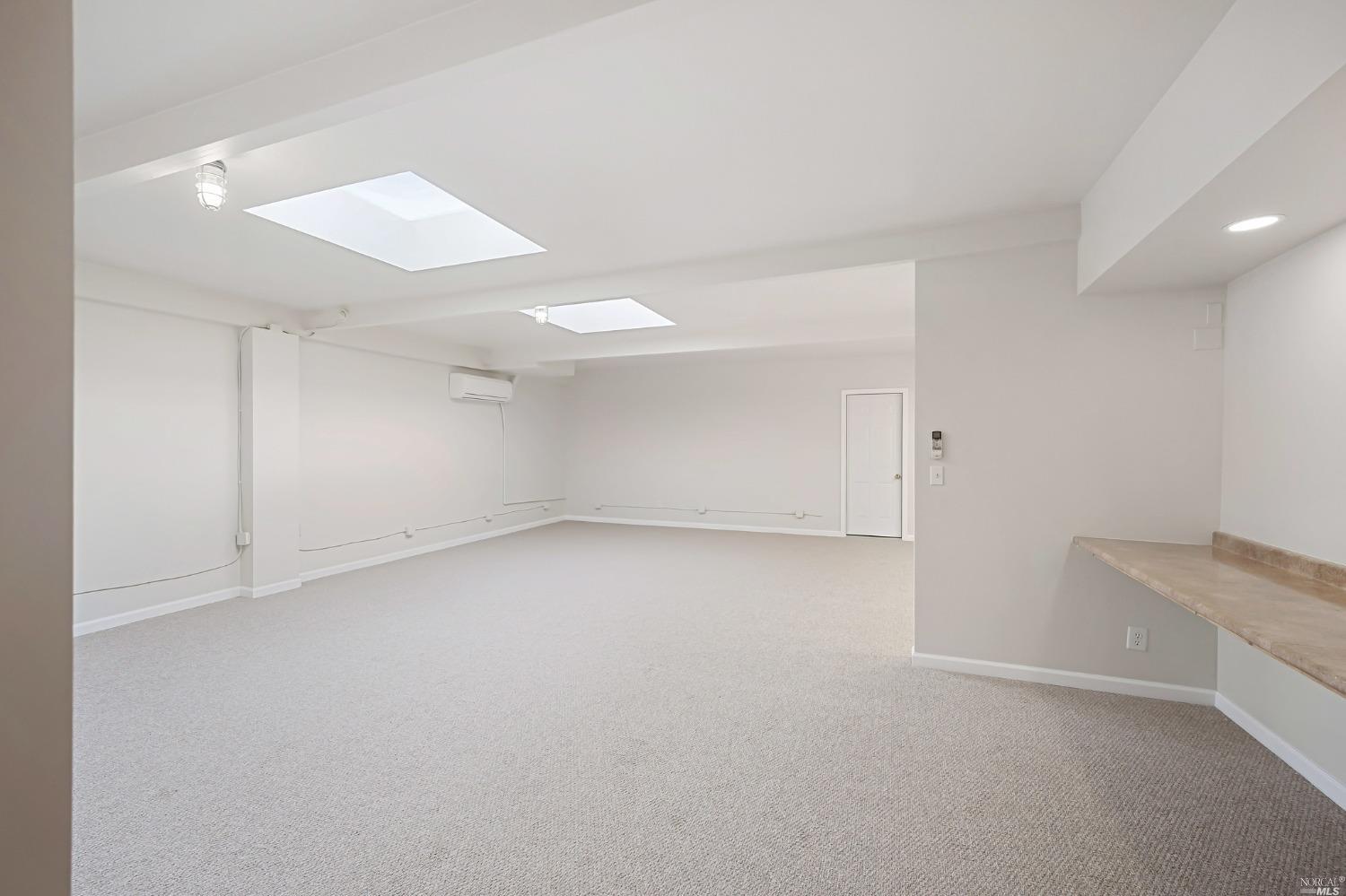 1525 E Francisco Boulevard Unit: 3