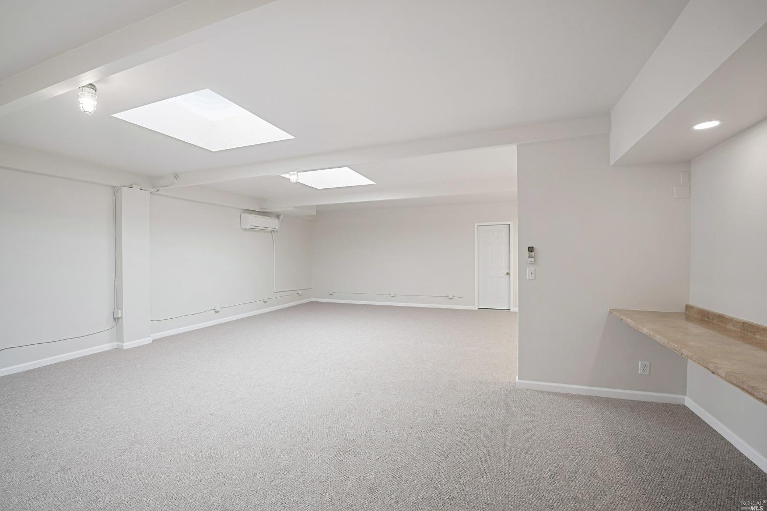 1525 E Francisco Boulevard Unit: 3