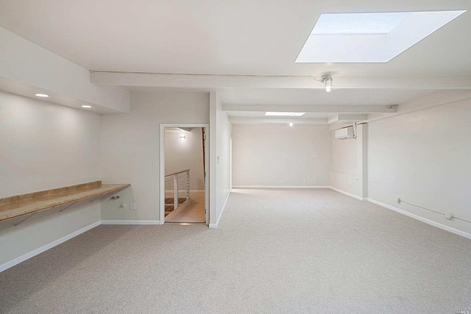 1525 E Francisco Boulevard Unit: 3