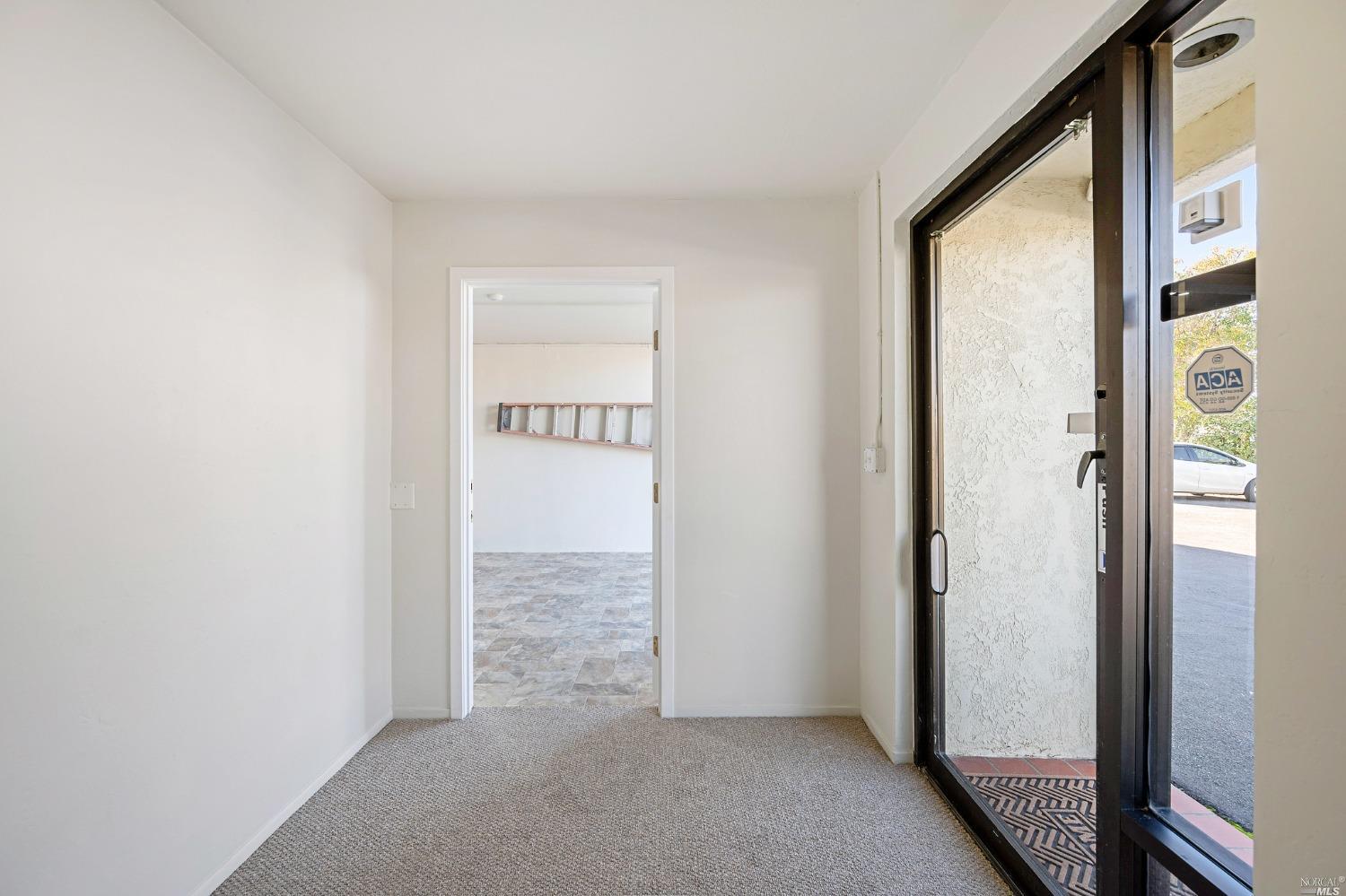 1525 E Francisco Boulevard Unit: 3