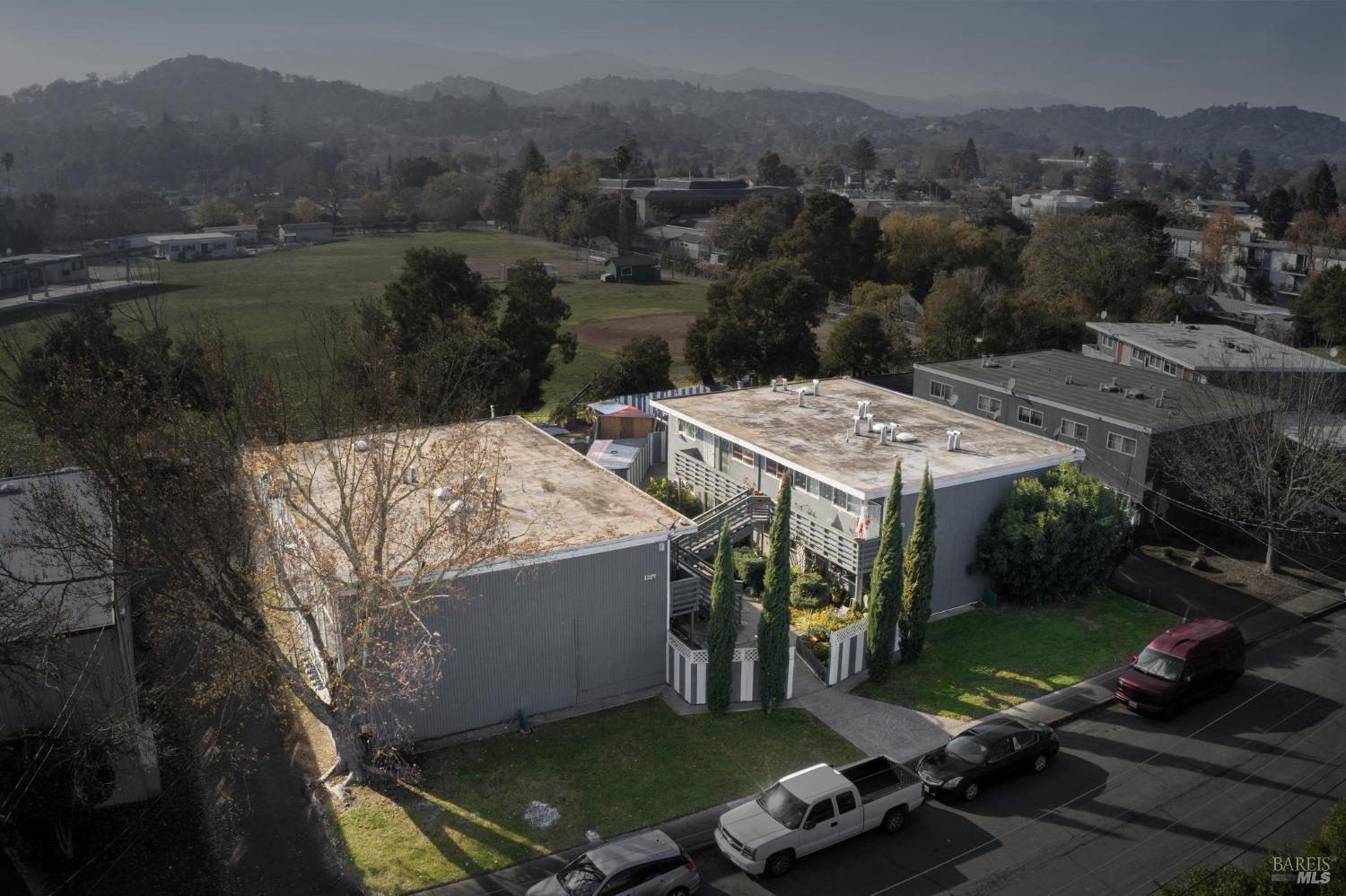 1317-1319 Leafwood Dr