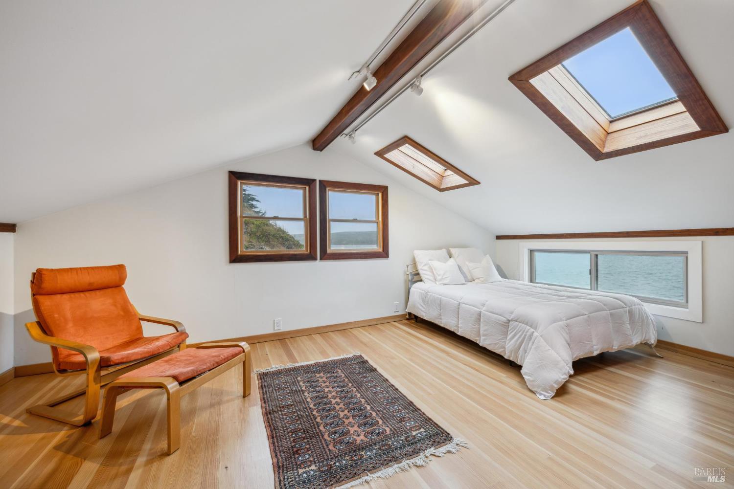 22195 State Route 1 Hwy