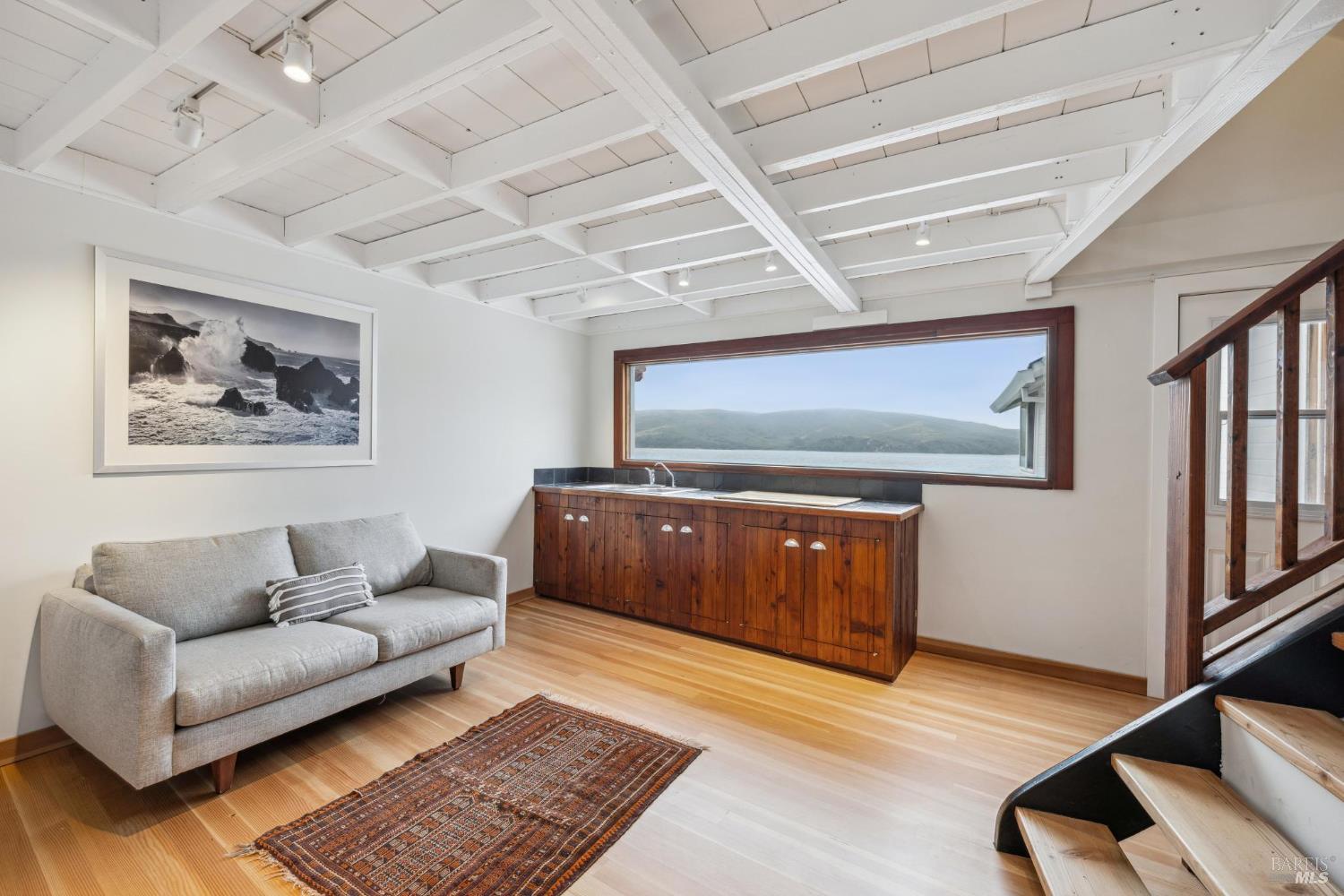 22195 State Route 1 Hwy