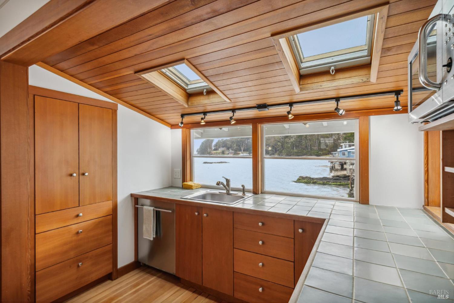 22195 State Route 1 Hwy