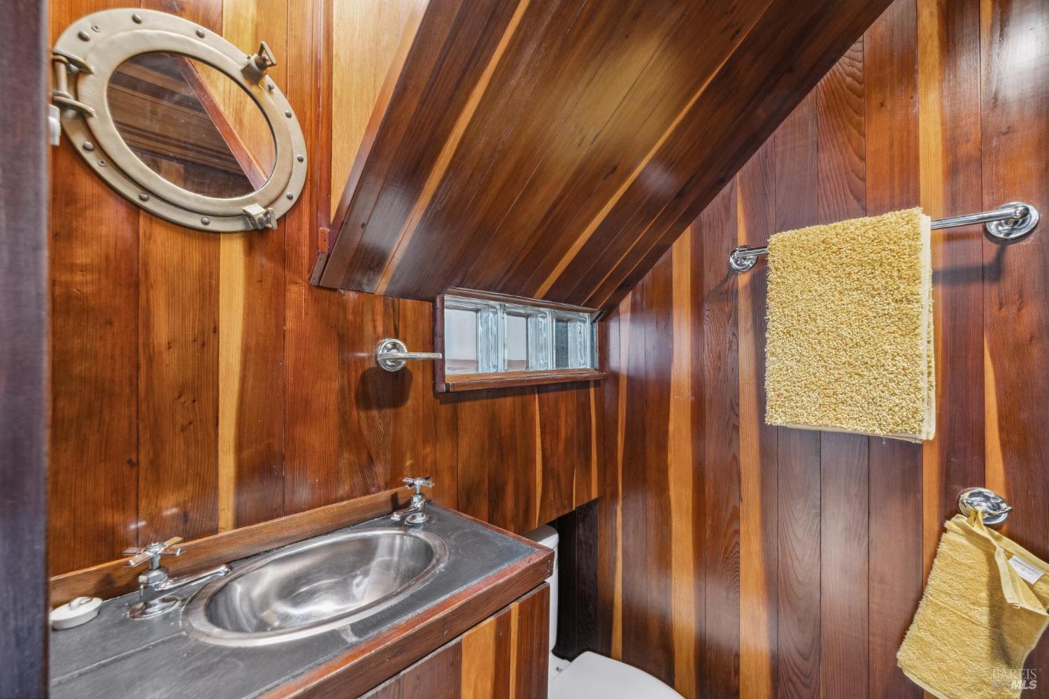 22195 State Route 1 Hwy