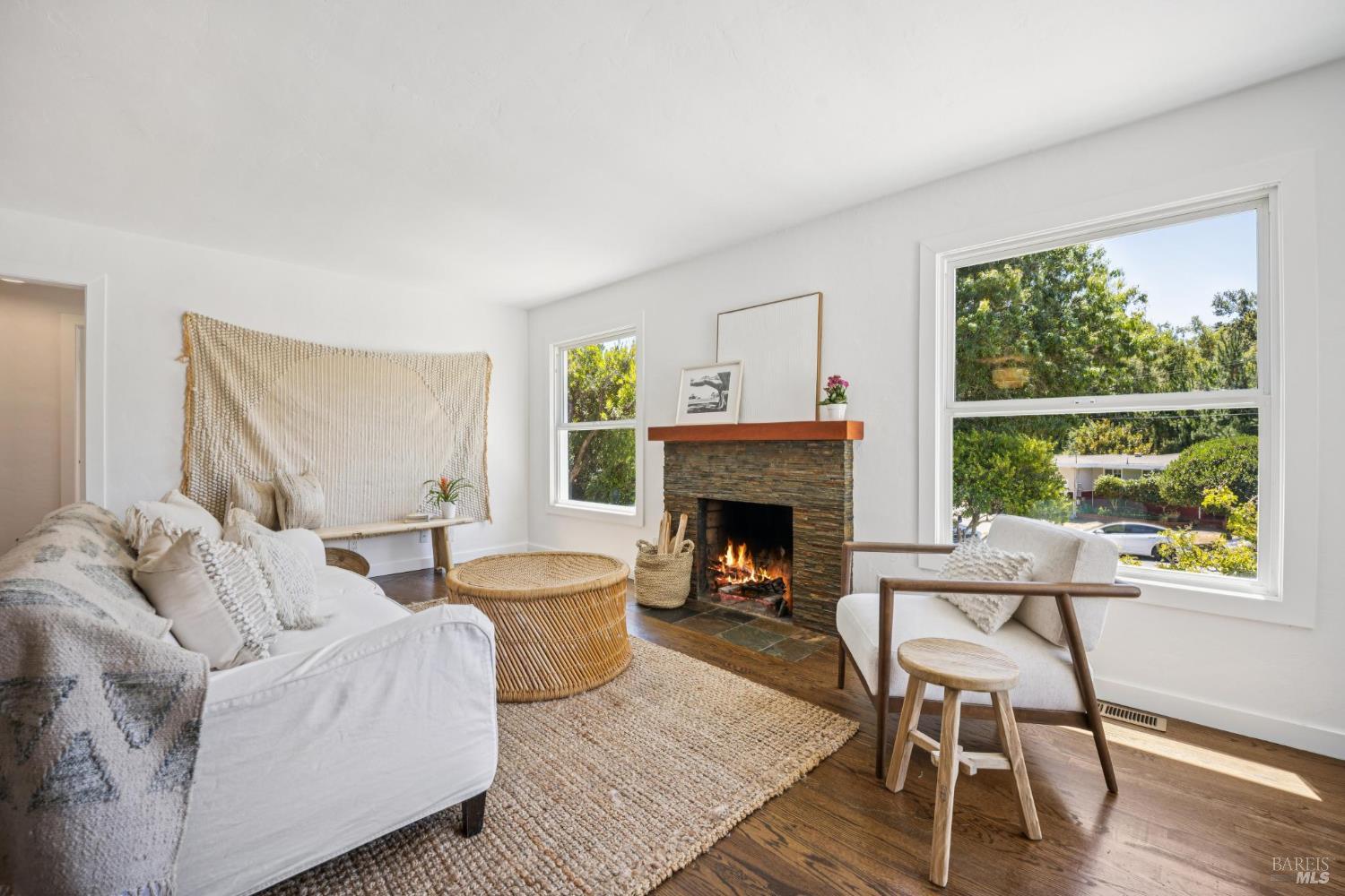 16 Marion Ct