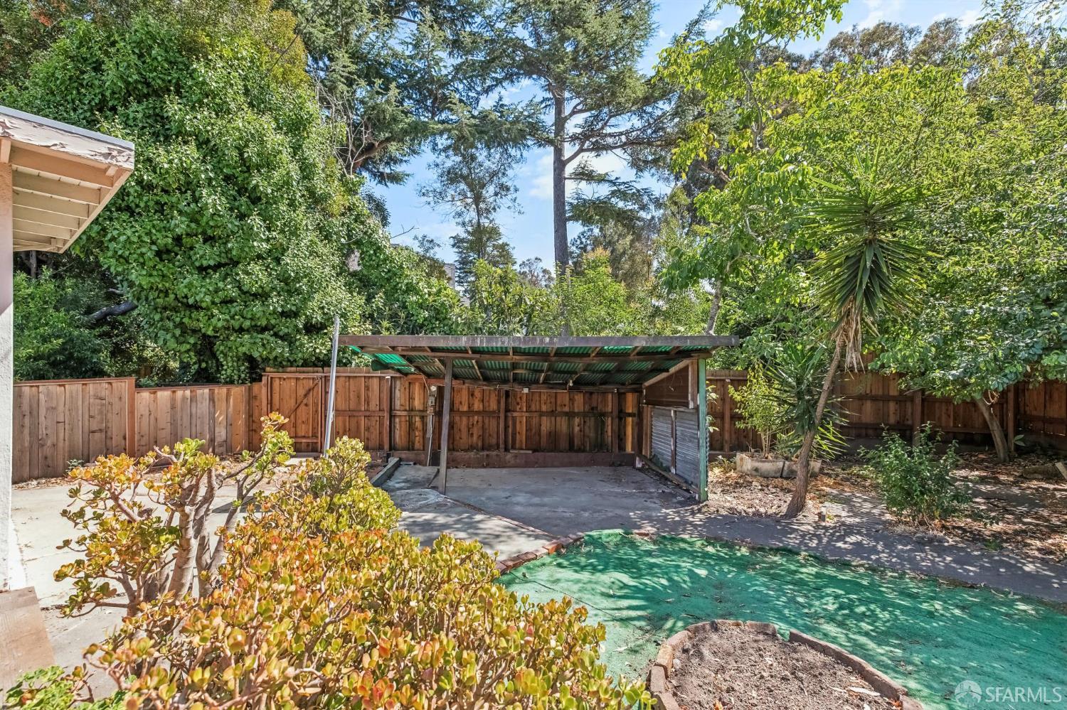 1151 Eastmoor Rd