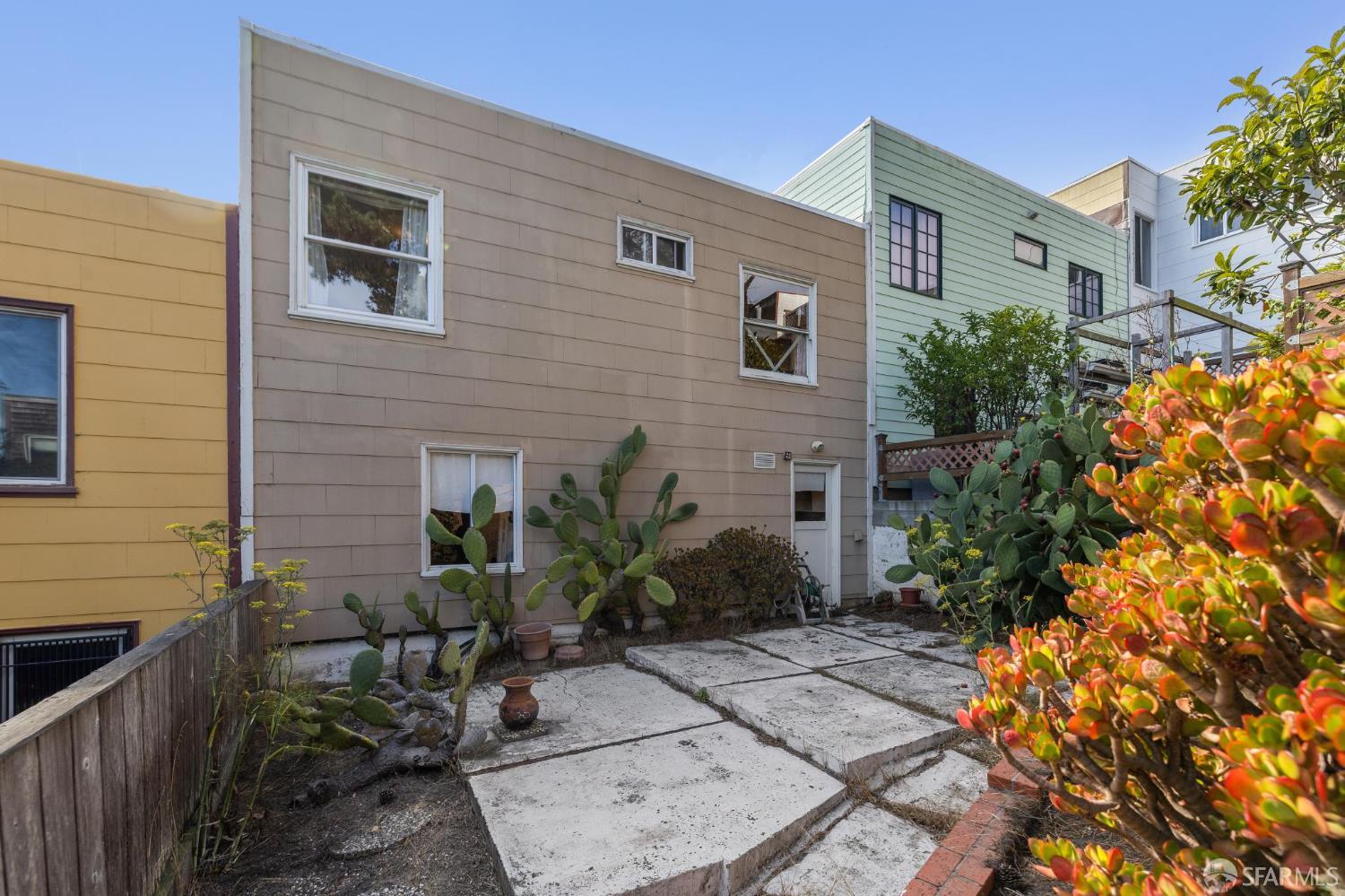151 Putnam St