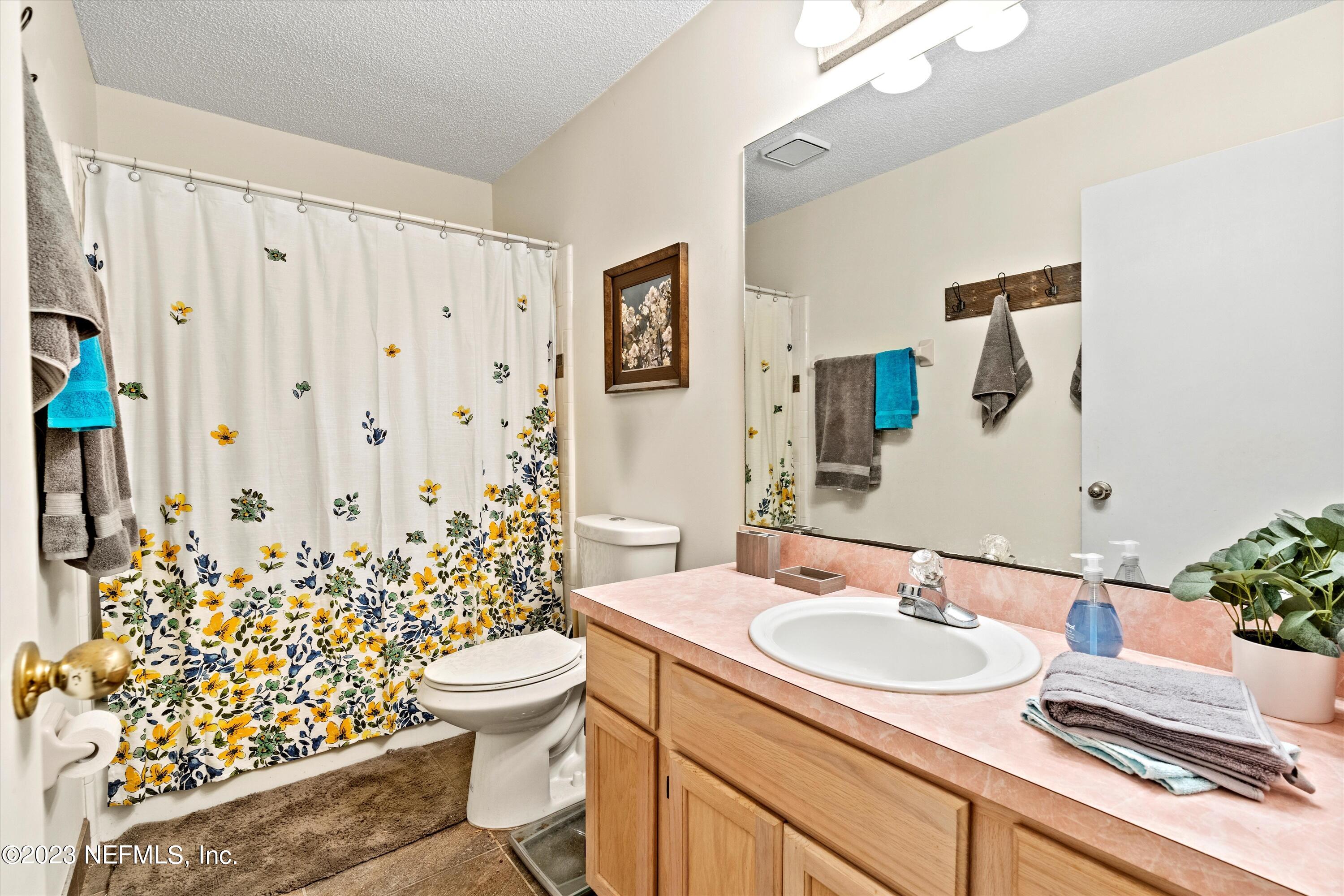 631 HIBERNIA OAKS Drive