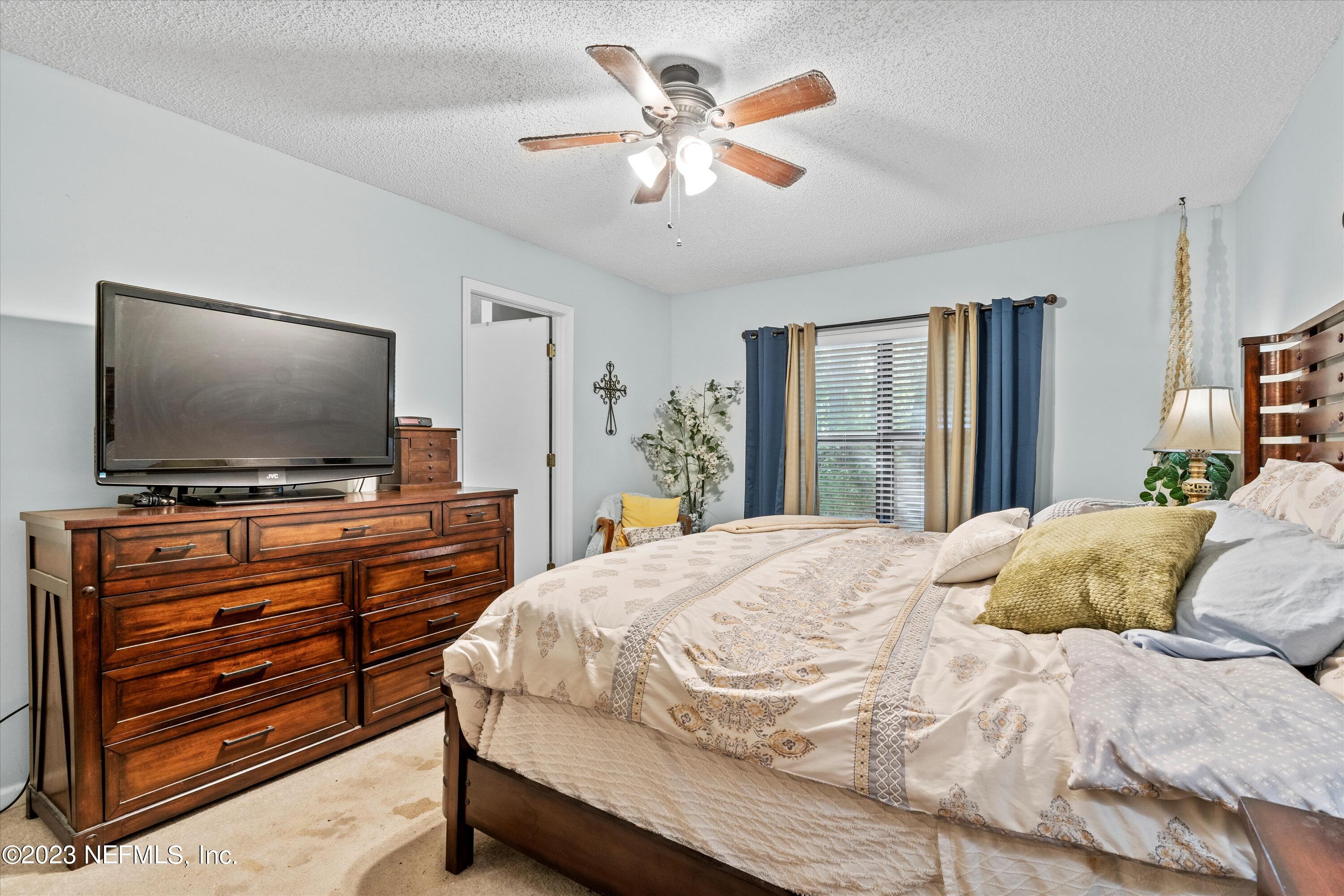 631 HIBERNIA OAKS Drive