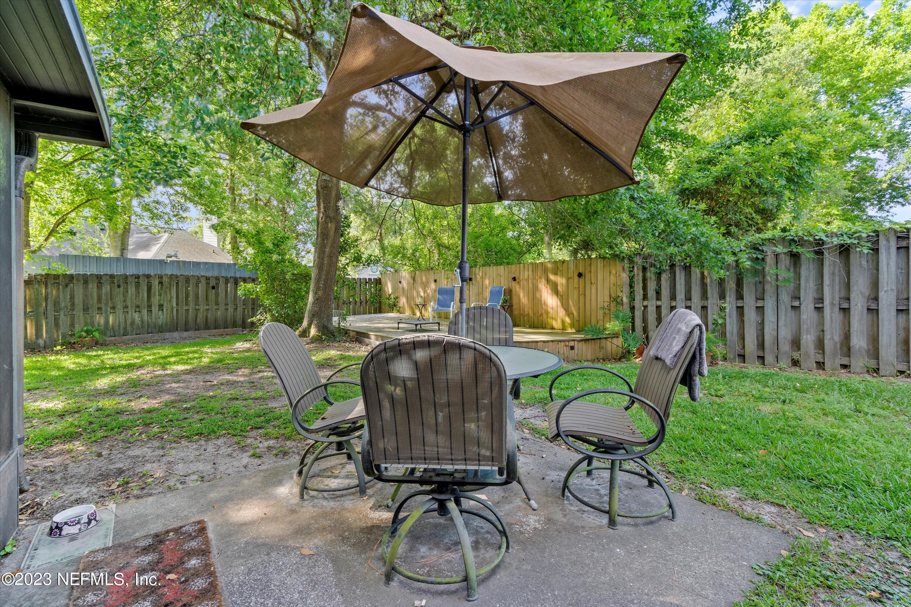 631 HIBERNIA OAKS Drive