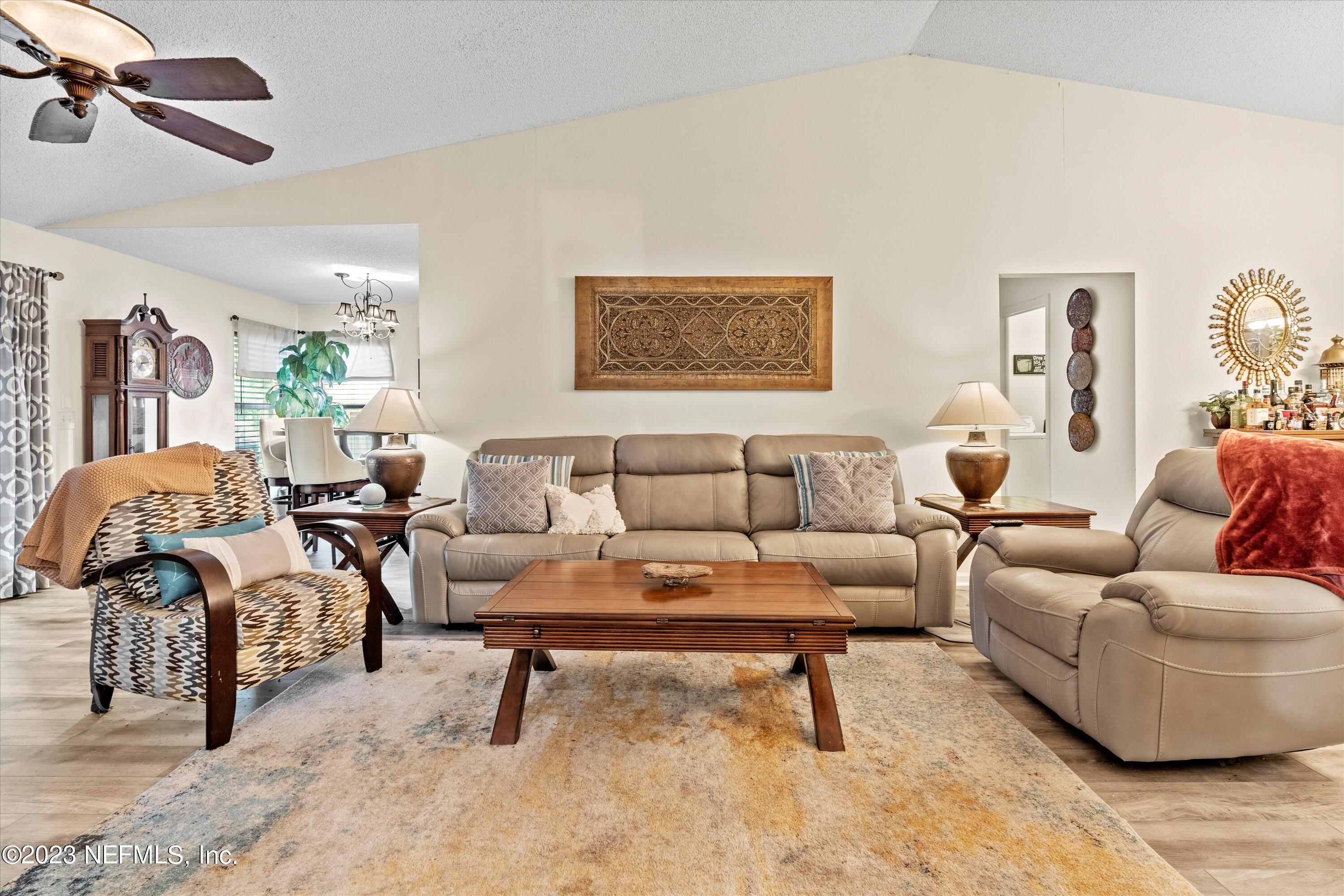 631 HIBERNIA OAKS Drive