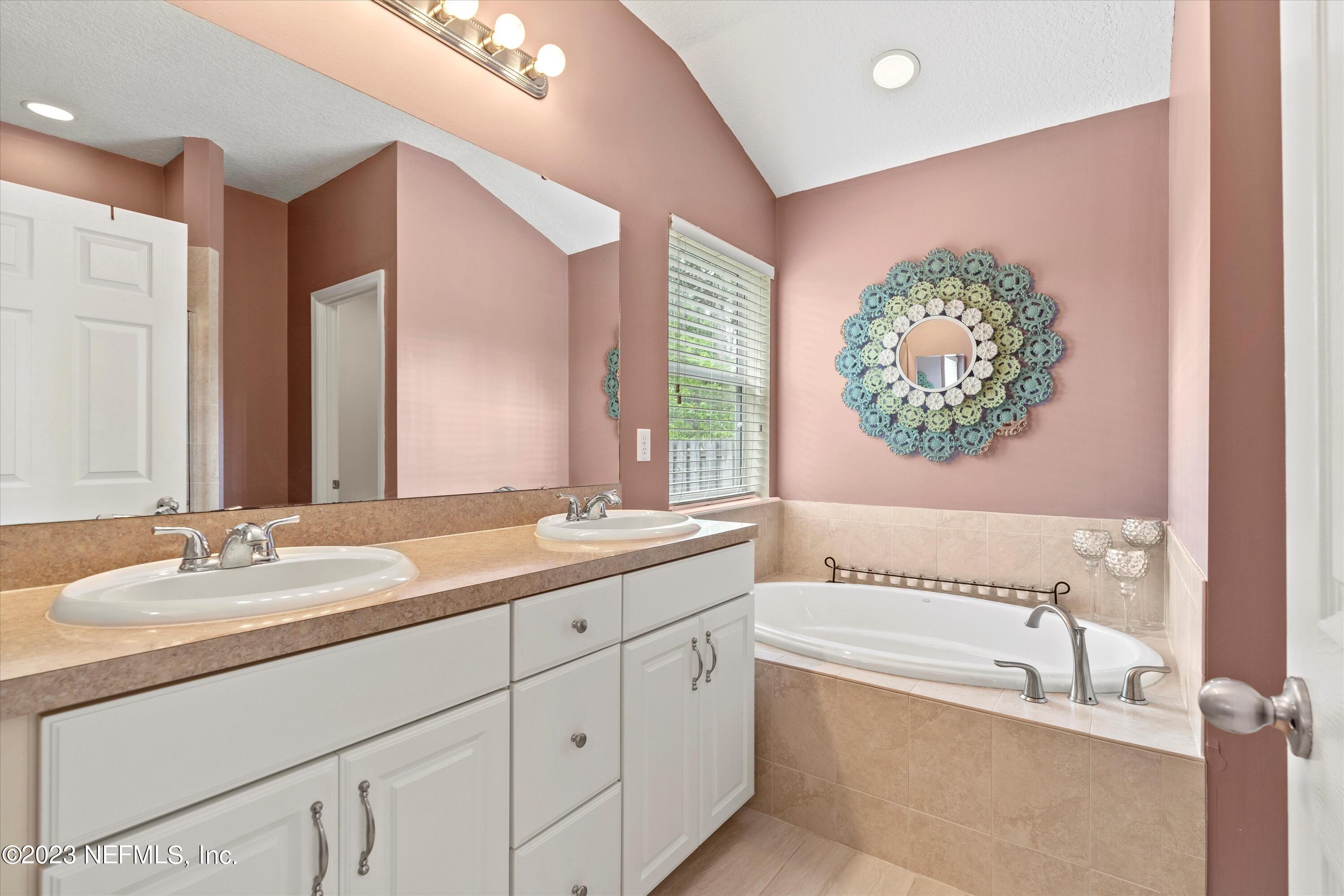 113 GOLDEN GUARD Drive