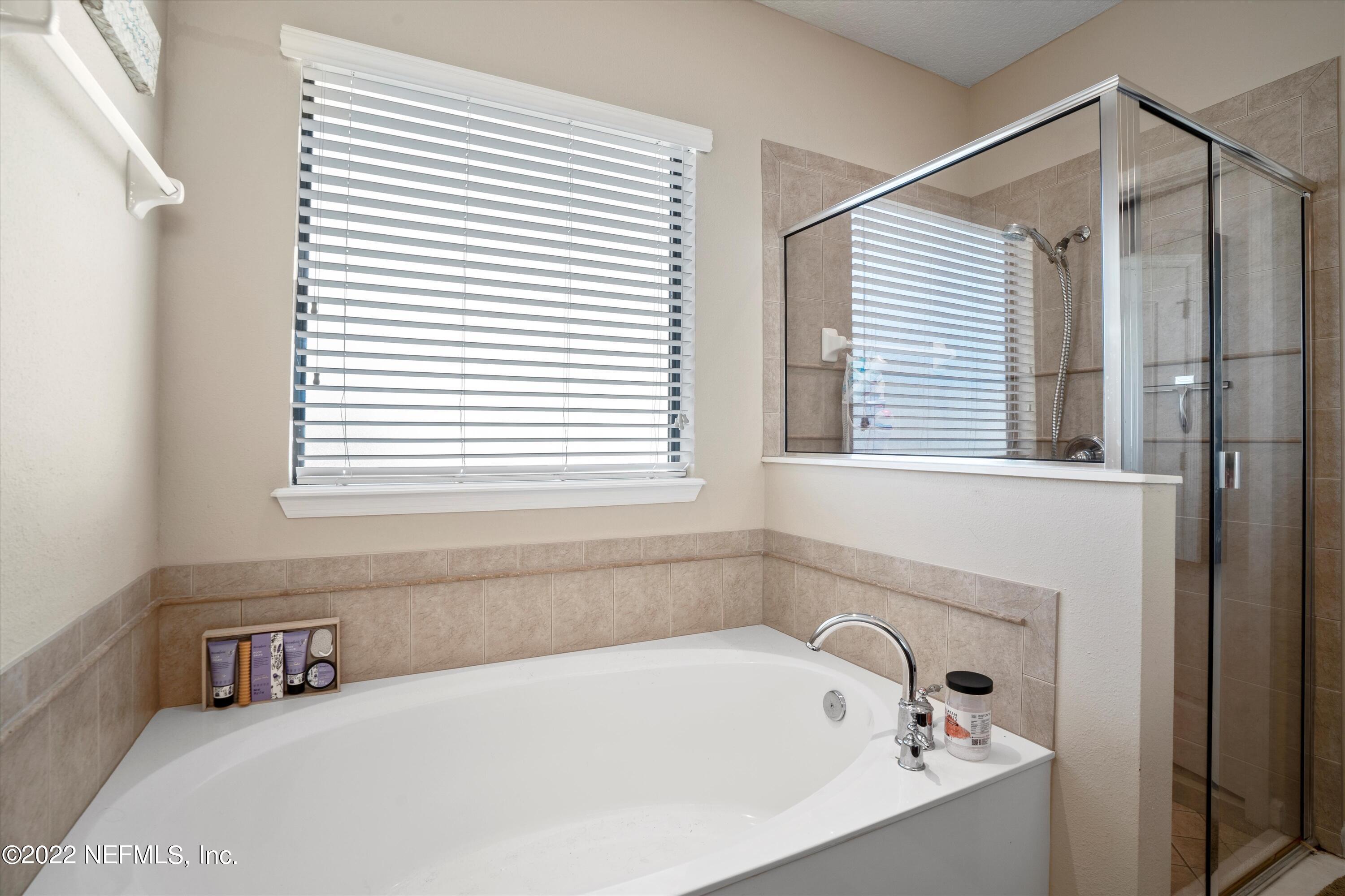 684 SUNNY STROLL Drive