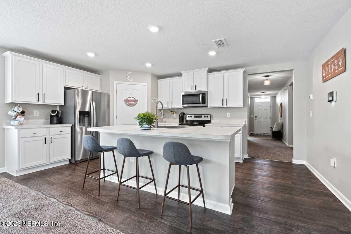 3590 DERBY FOREST Drive