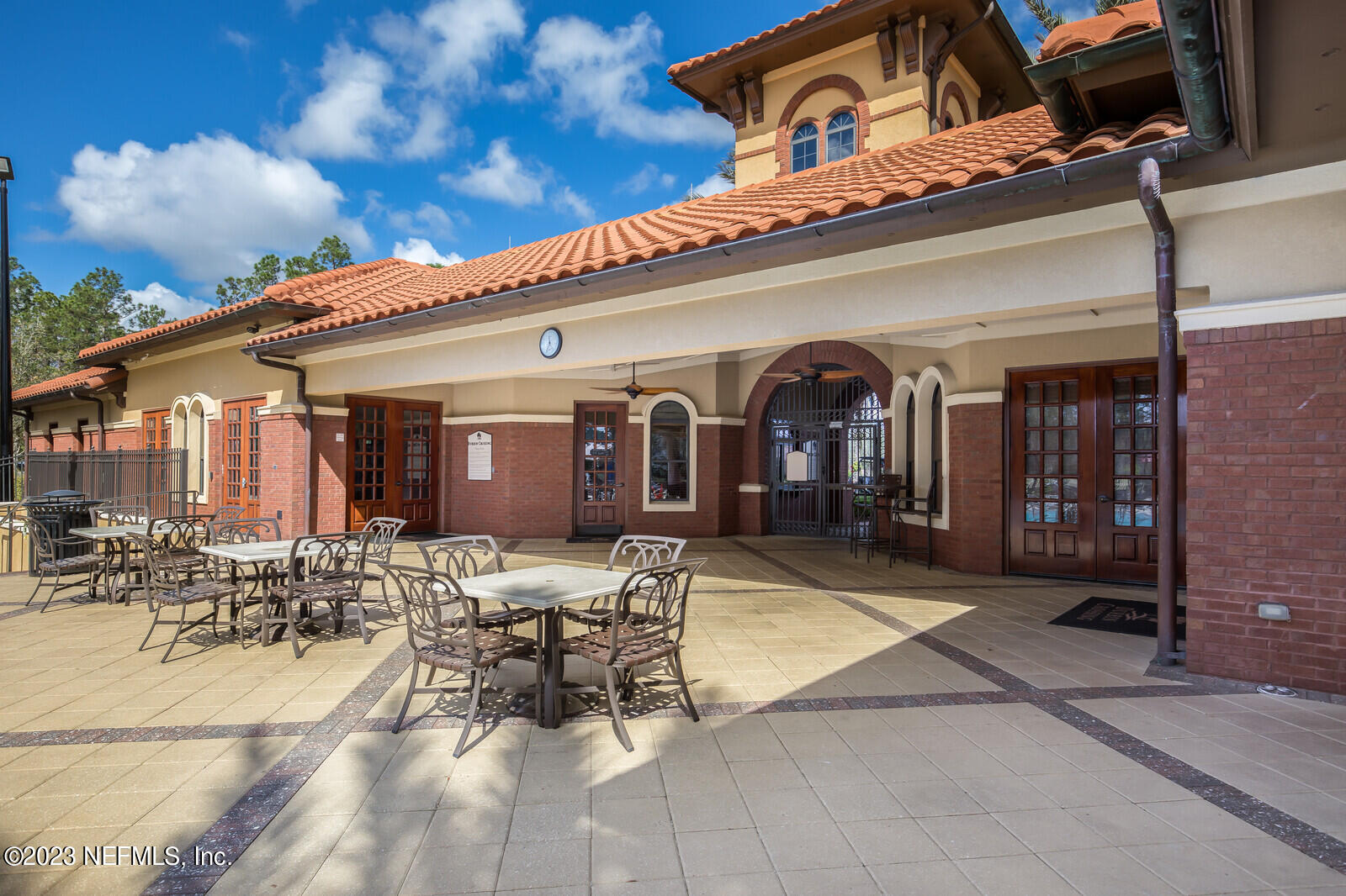 291 ELLSWORTH Circle