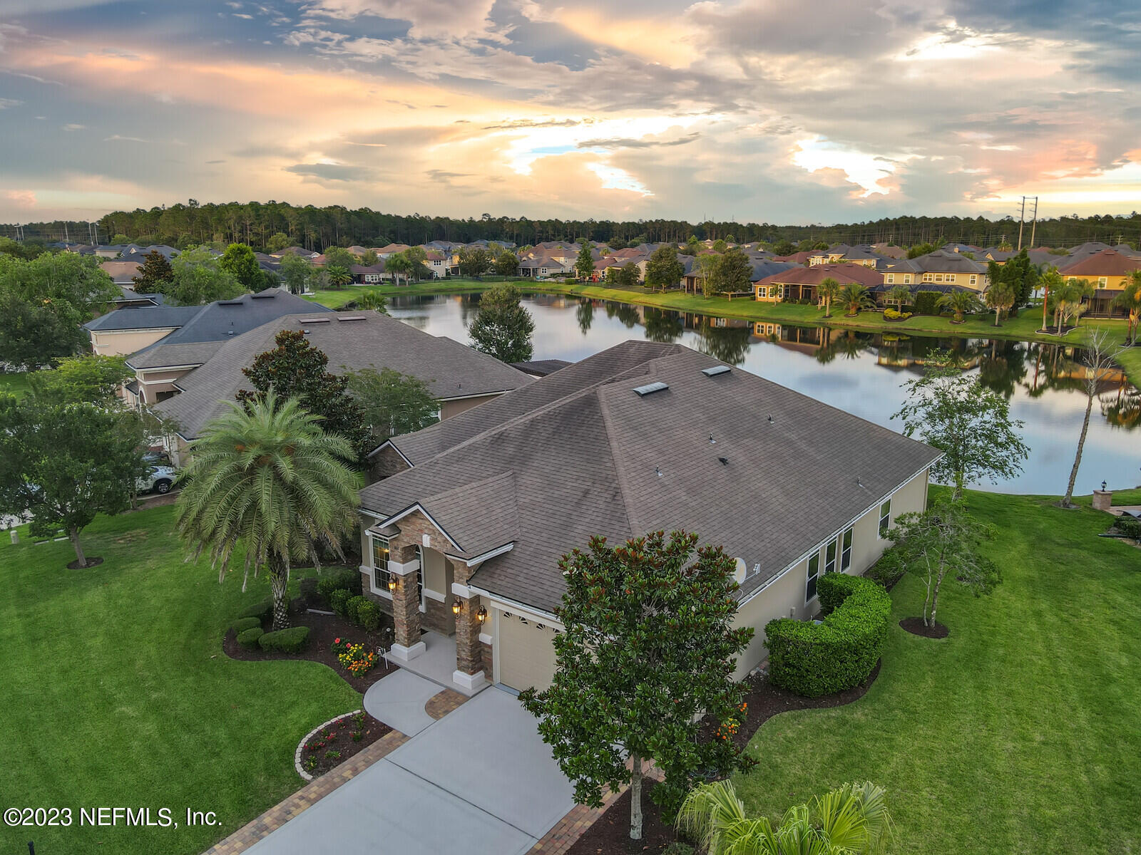 291 ELLSWORTH Circle