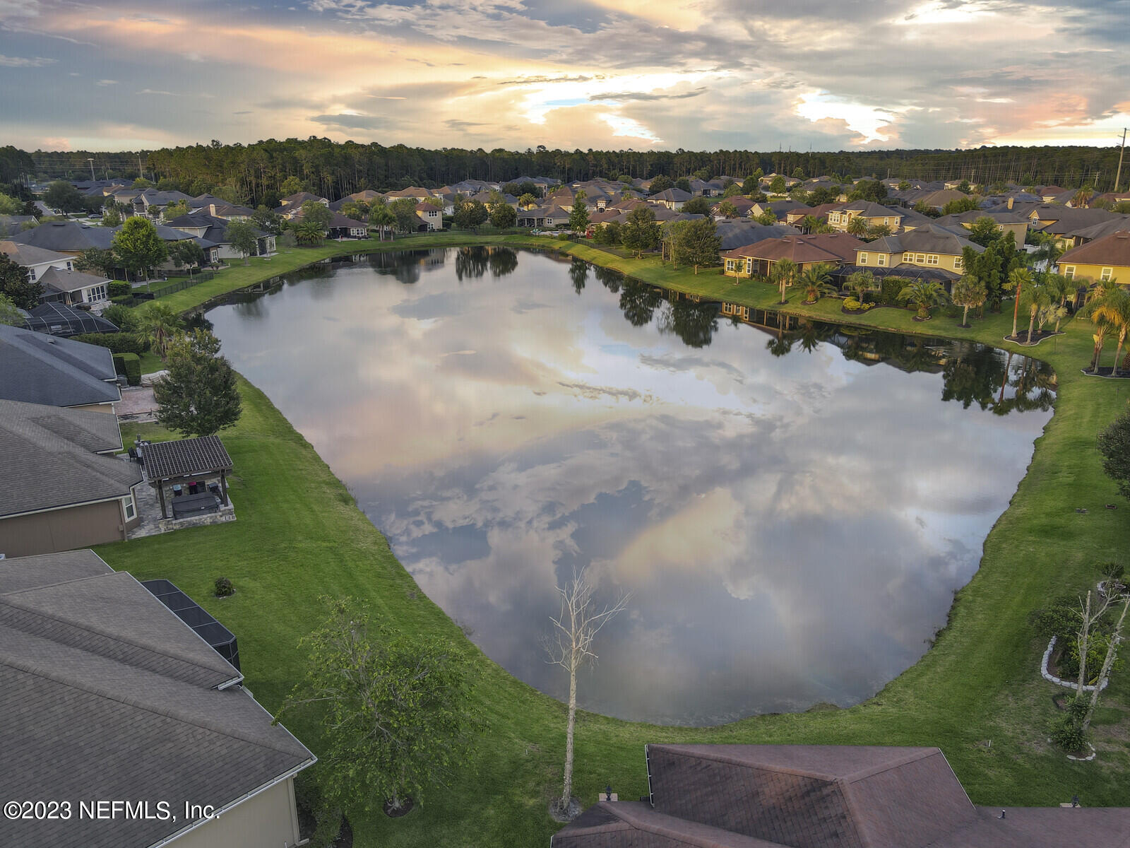 291 ELLSWORTH Circle