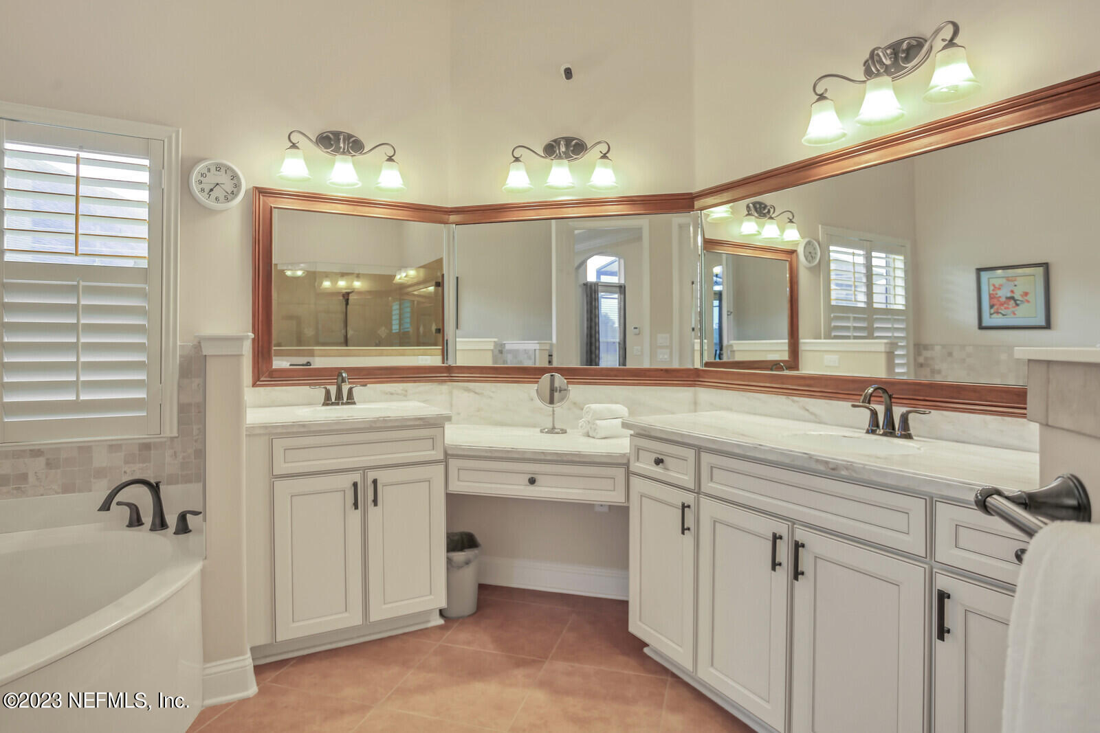 291 ELLSWORTH Circle