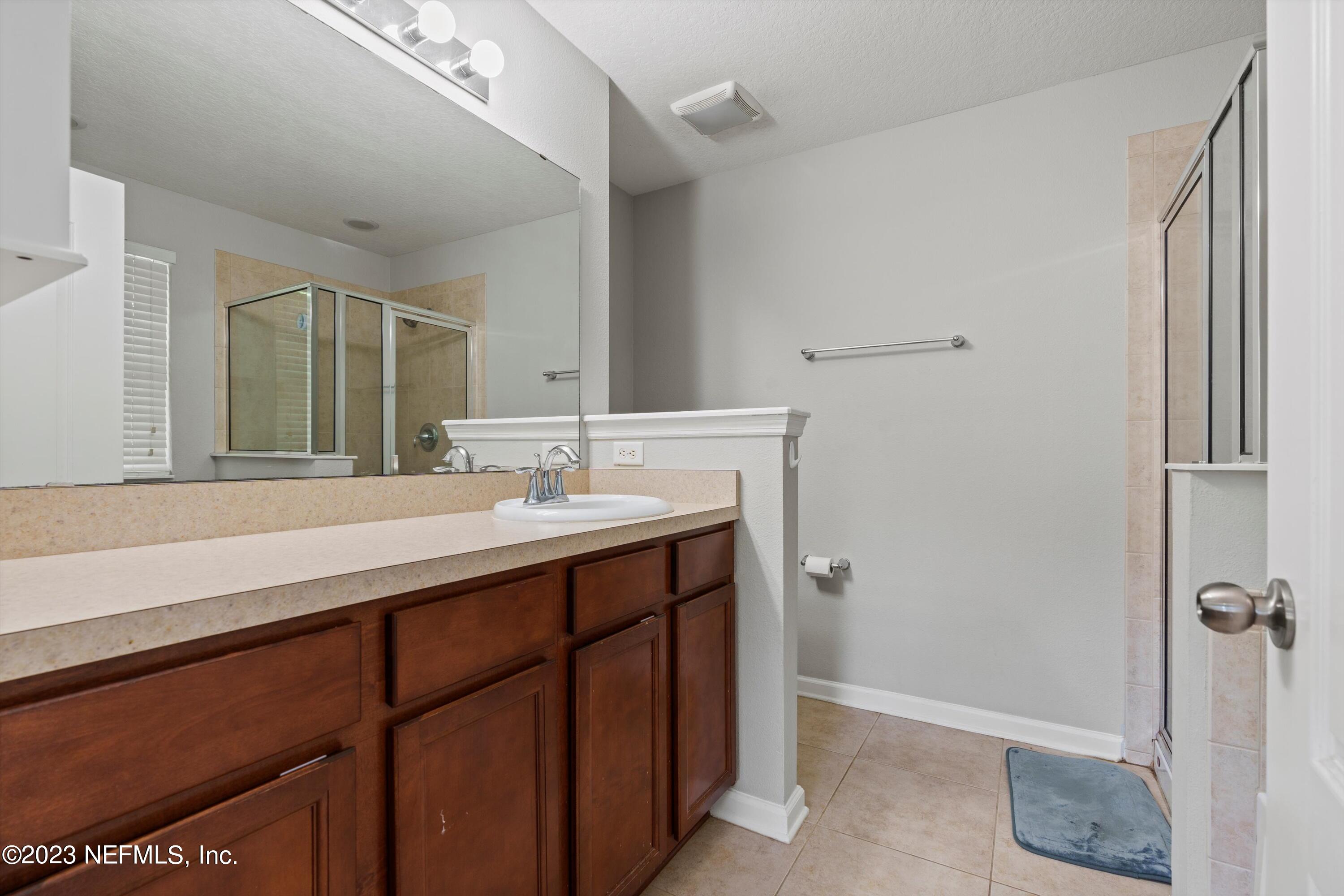 625 OAKLEAF PLANTATION Parkway, 515