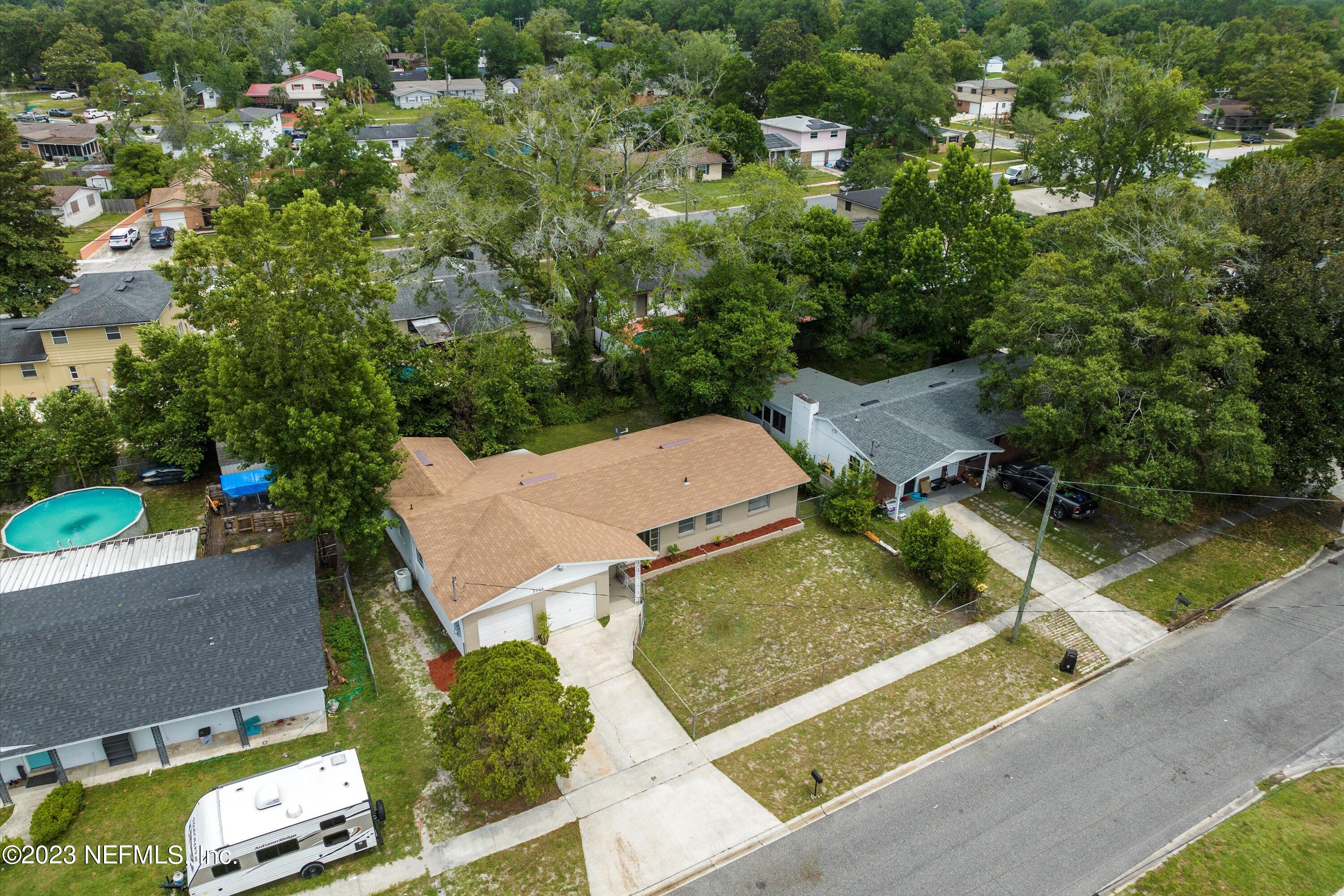 5905 RENAULT Drive W