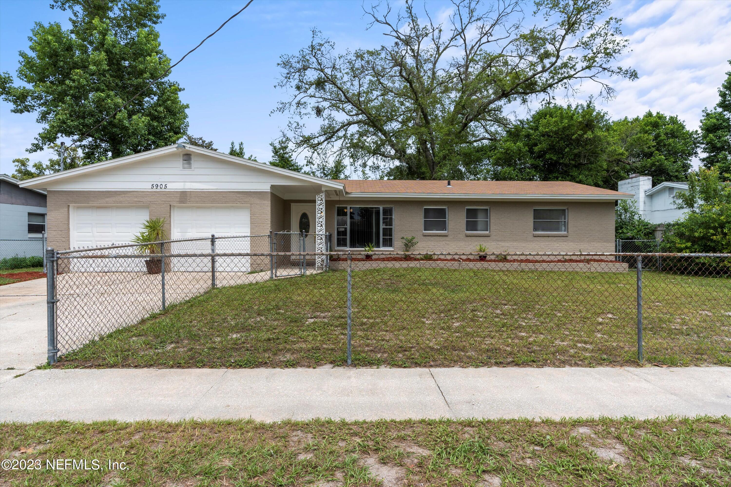 5905 RENAULT Drive W