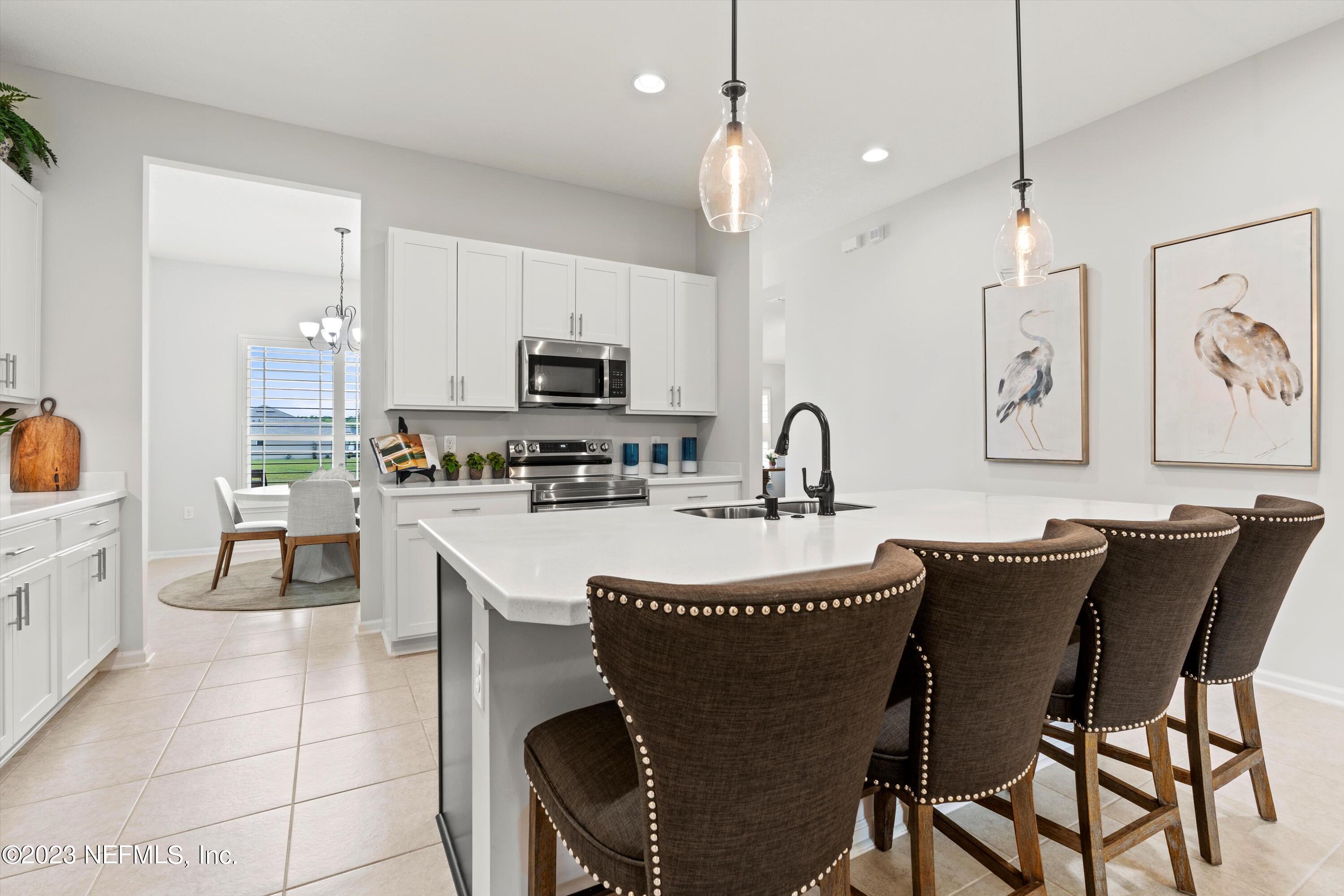 1653 LEWIS LAKE Lane