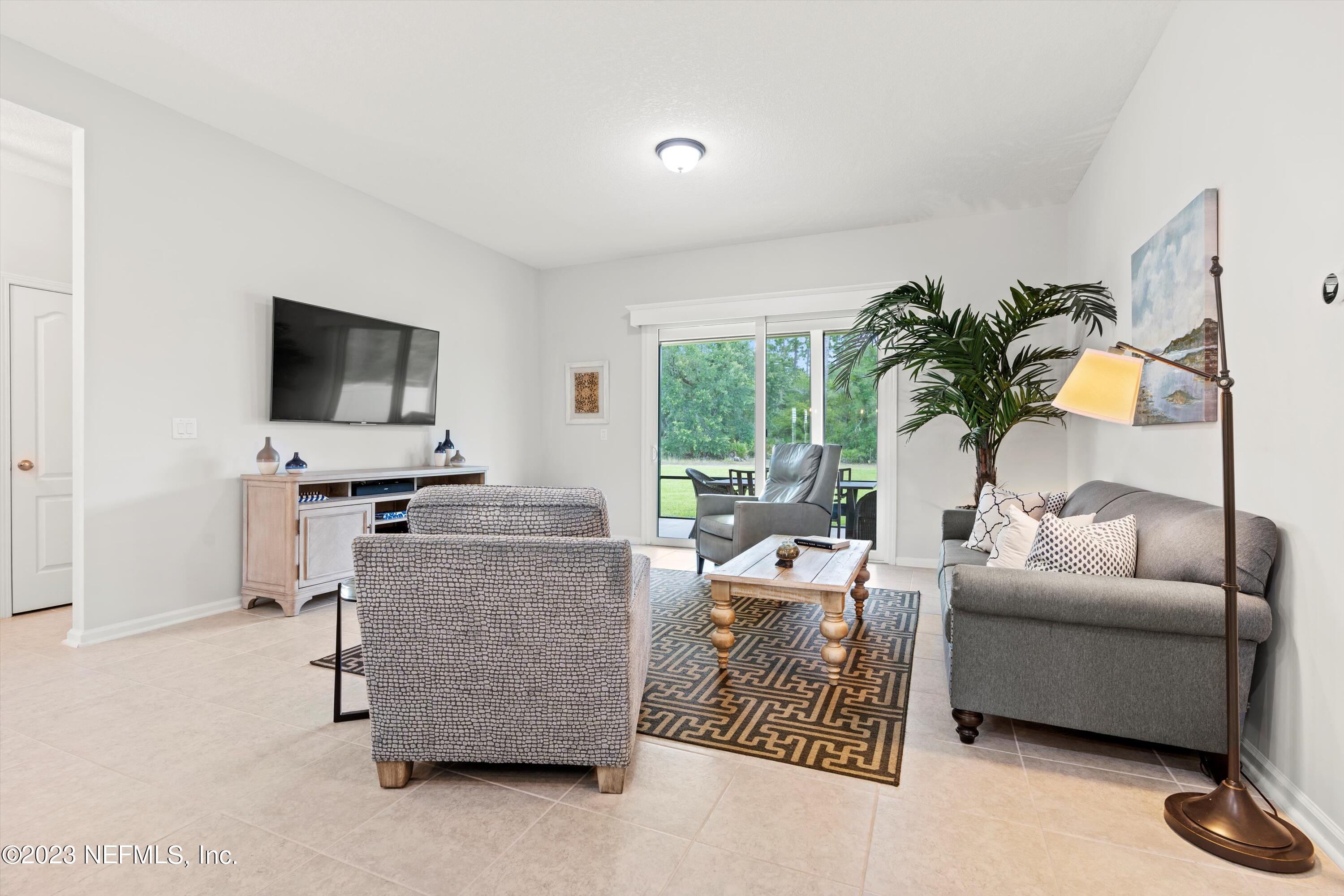 1653 LEWIS LAKE Lane