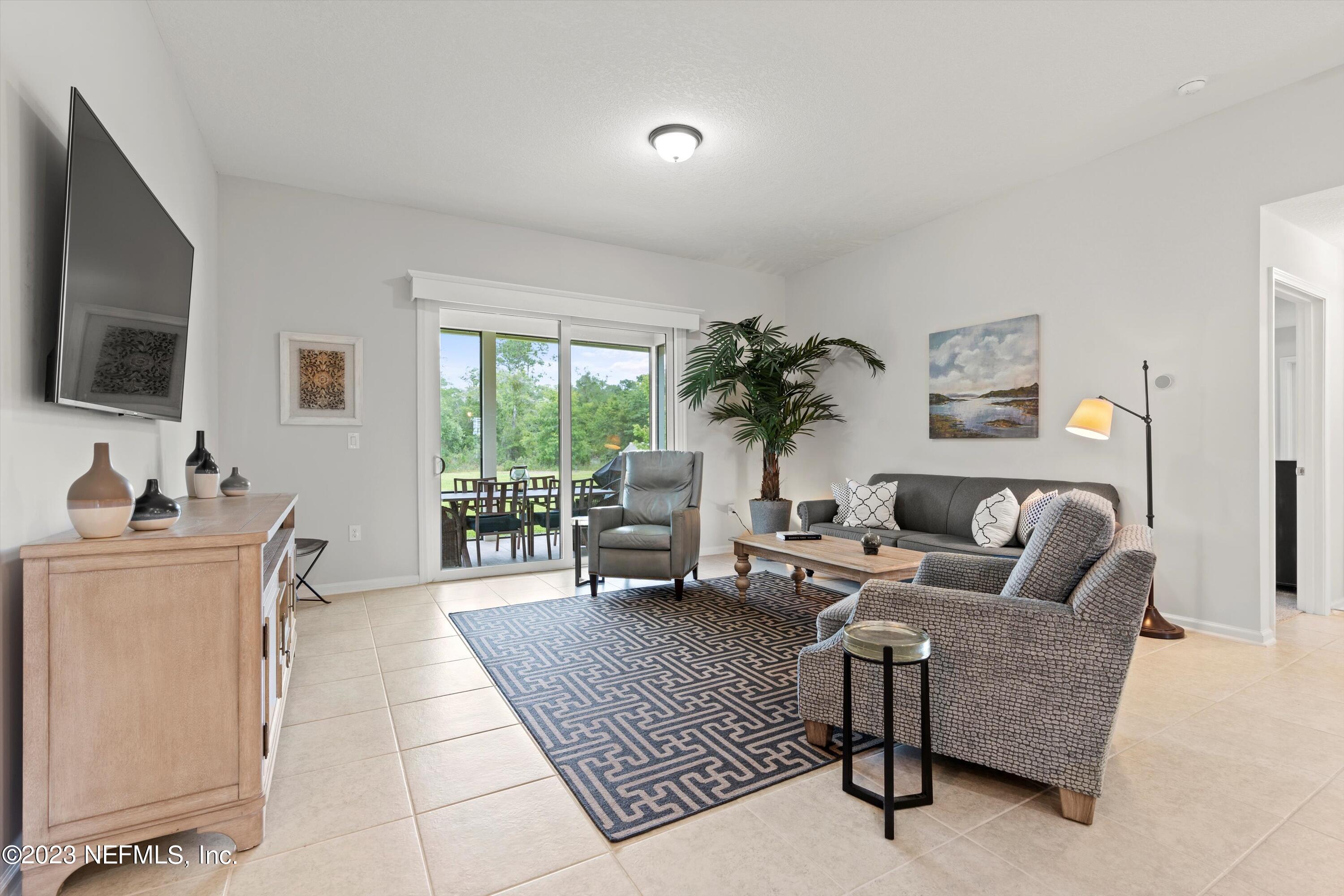 1653 LEWIS LAKE Lane