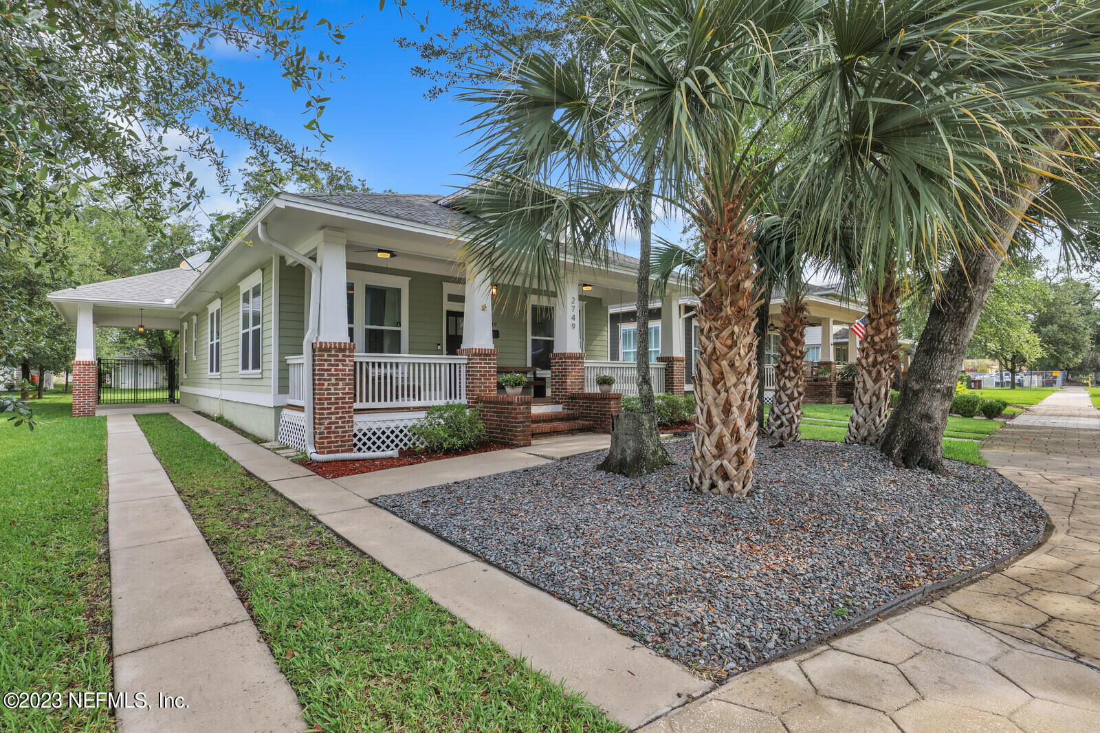 2749 LYDIA Street