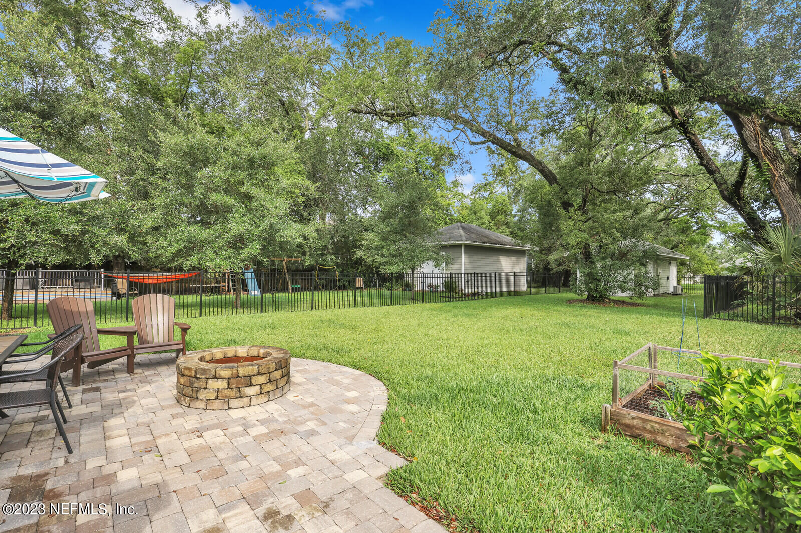 2749 LYDIA Street